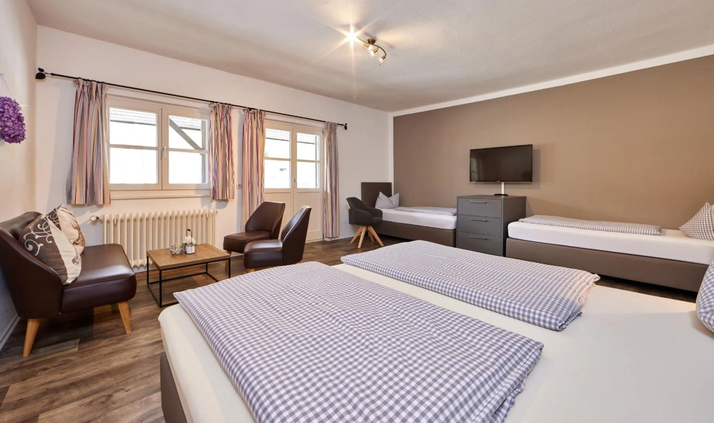 Photo of the whole room, Bed in Olympiahaus