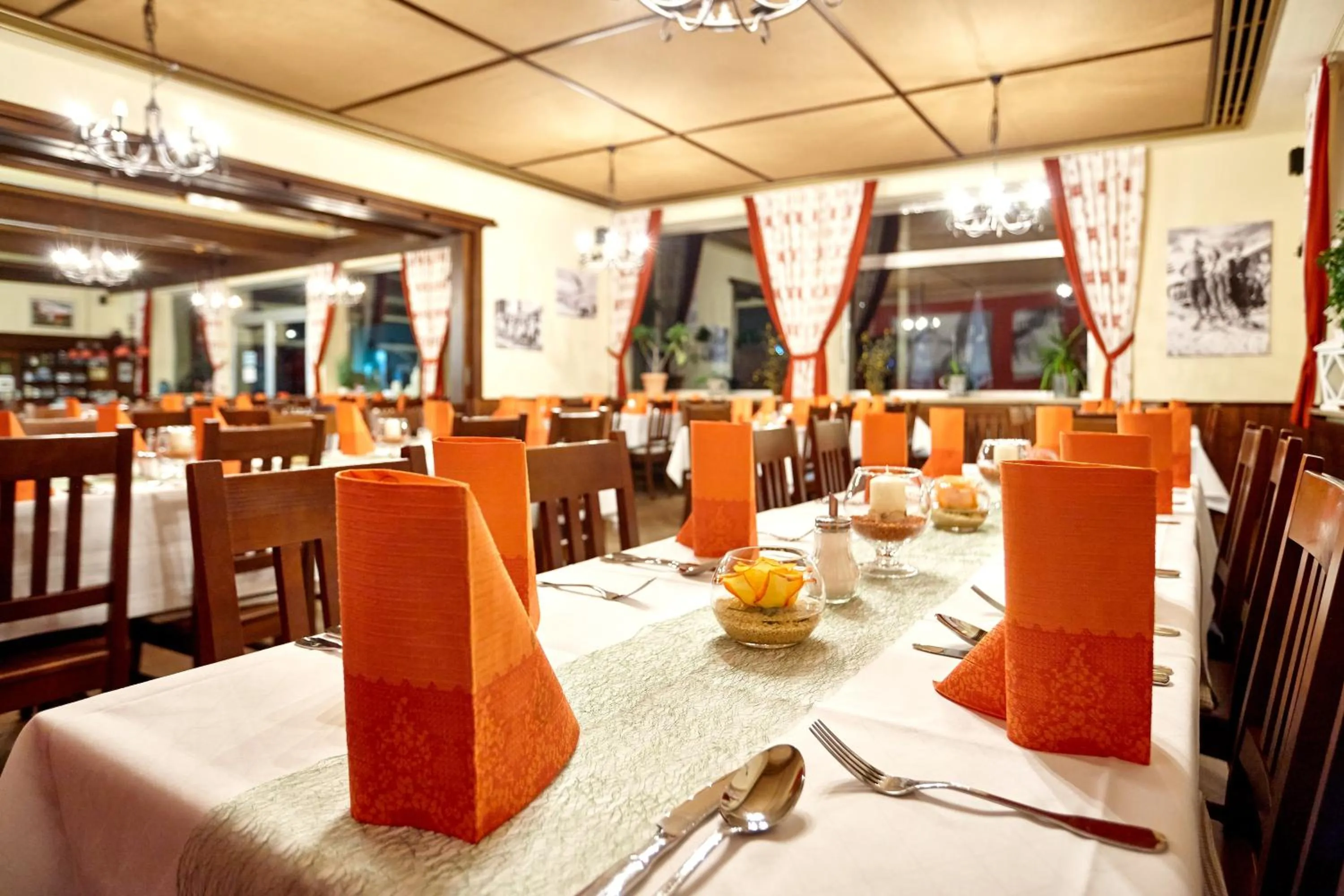 Restaurant/places to eat in Olympiahaus