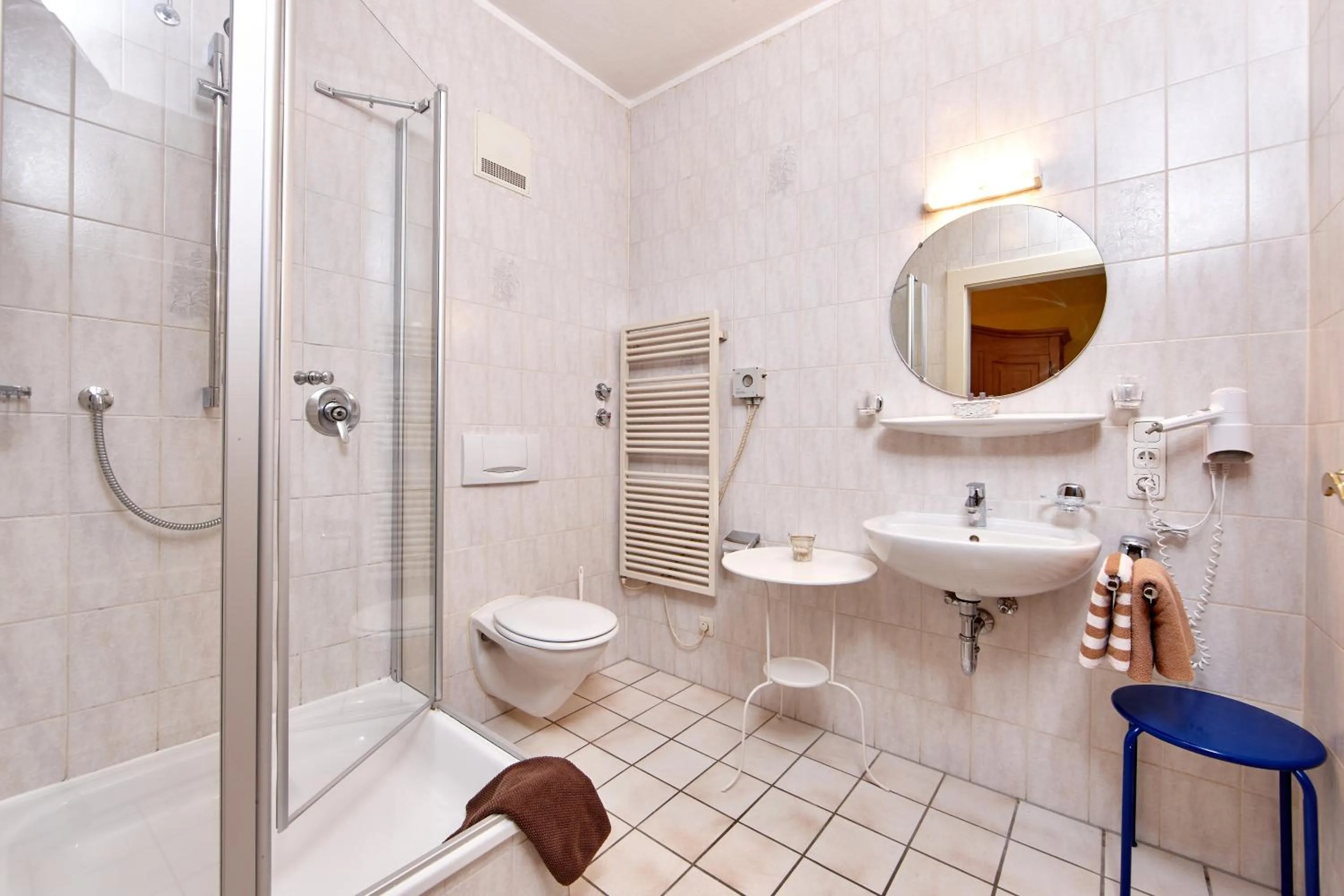 Bathroom in Olympiahaus