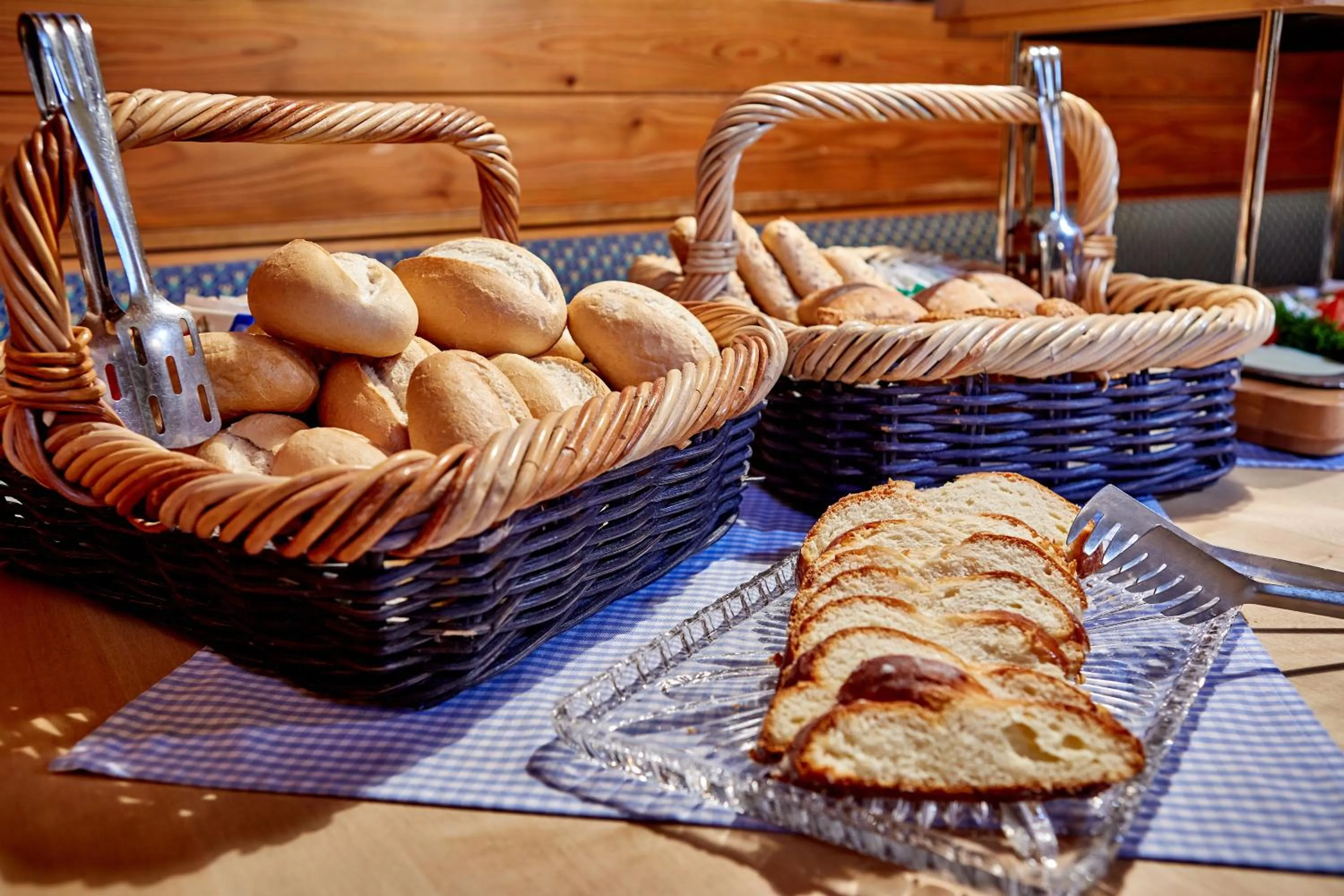 Food and drinks in Olympiahaus