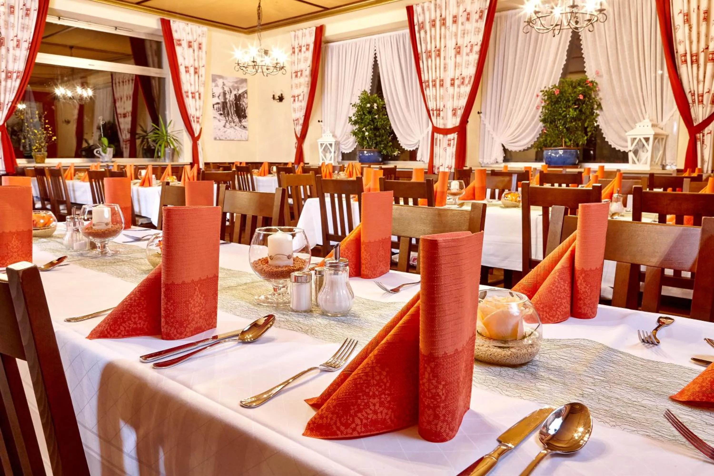 Restaurant/places to eat in Olympiahaus