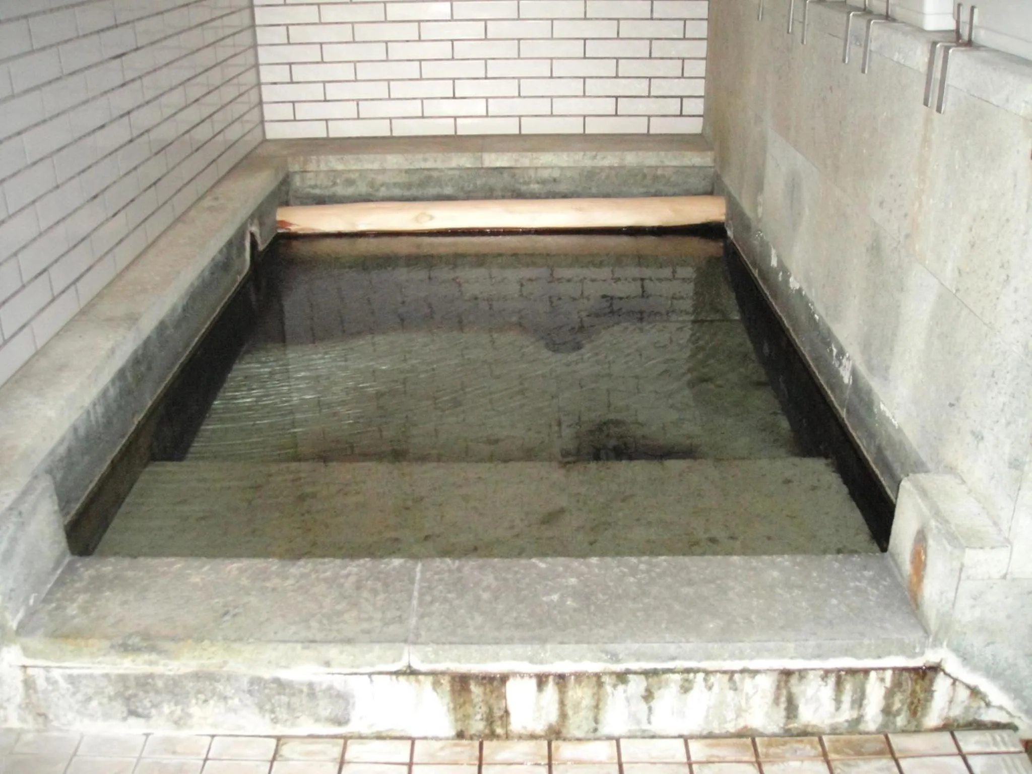 Hot Spring Bath in Kurhaus Ishibashi Ryokan
