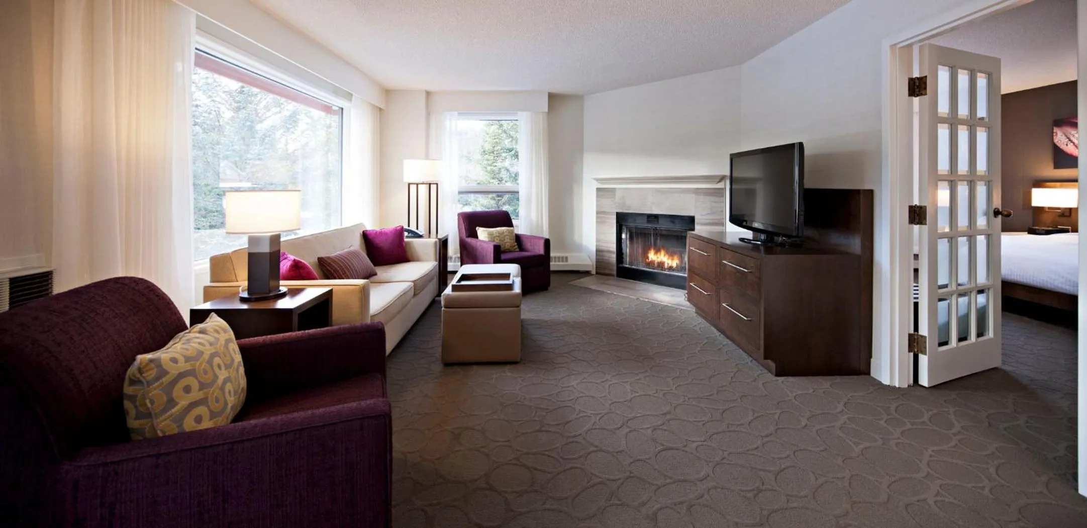 Living room, Seating Area in Crosswaters Resort at Kananaskis
