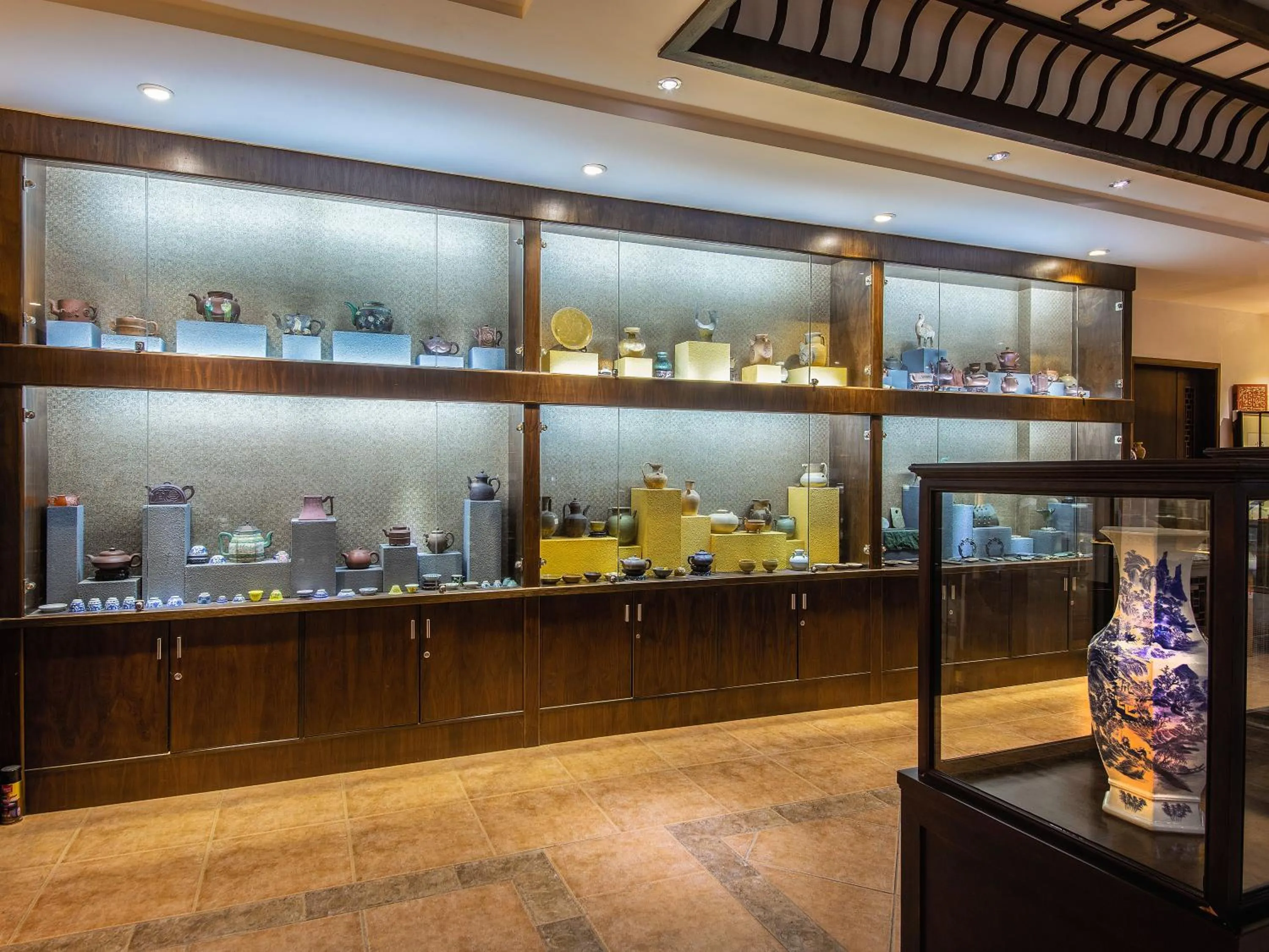 Decorative detail in Aroma Tea House