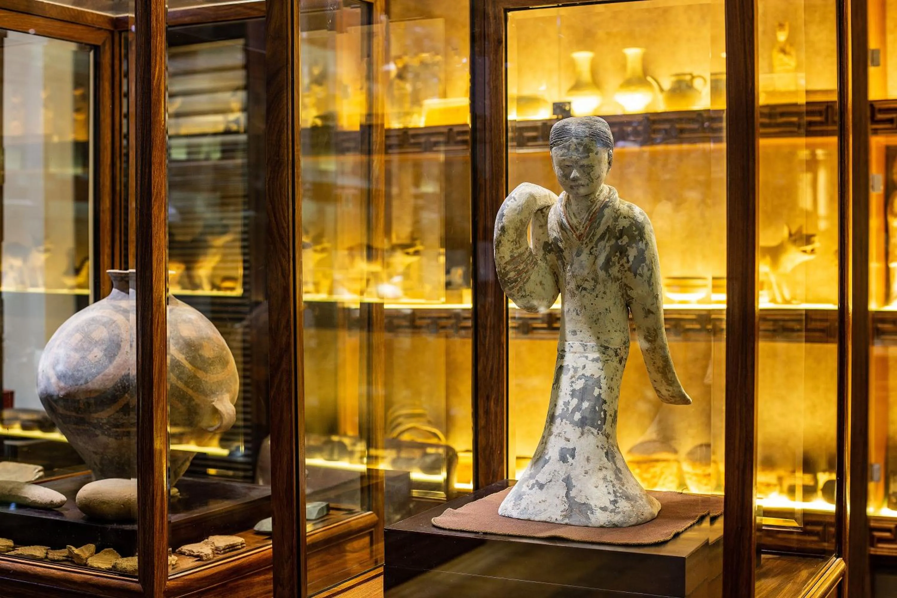 Decorative detail in Aroma Tea House