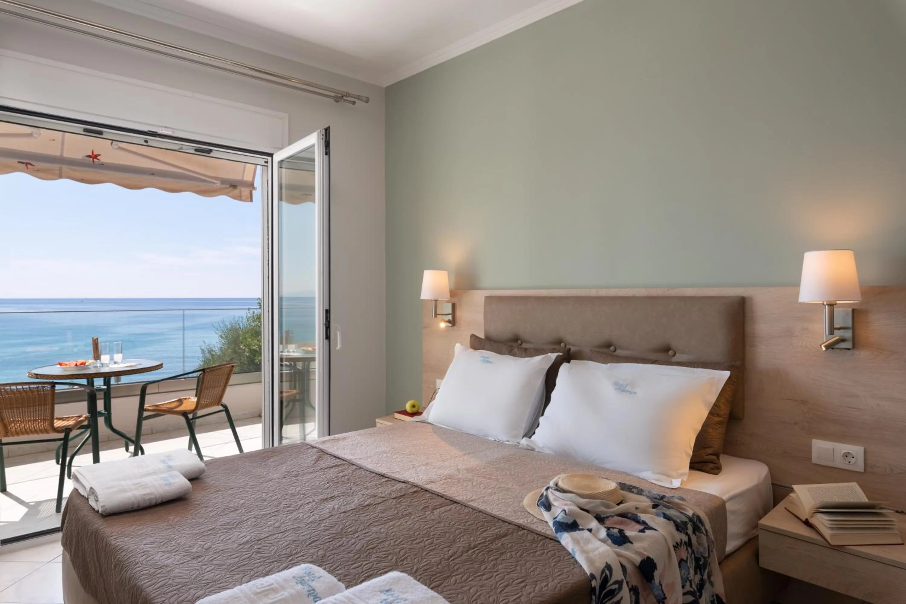 Bed in Hotel Dimitra