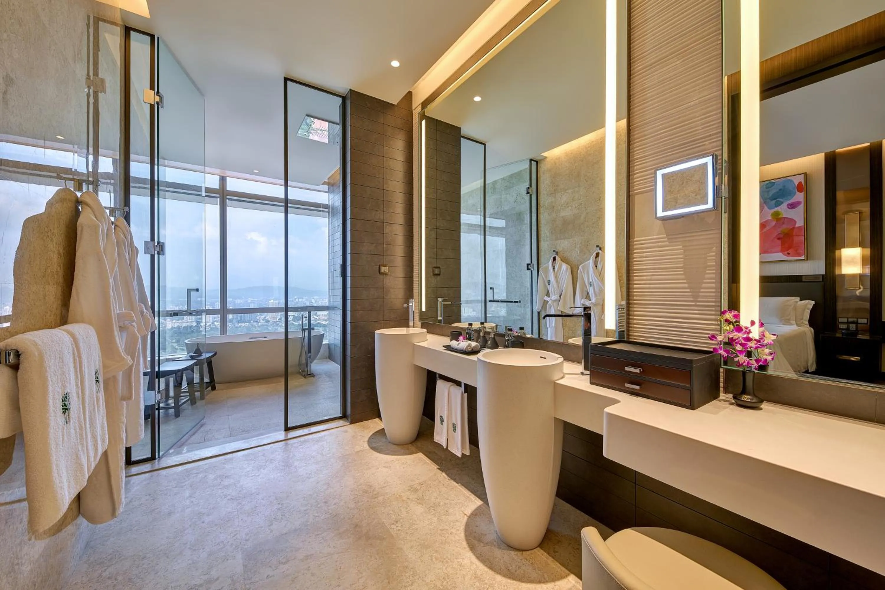 Shower in Banyan Tree Kuala Lumpur