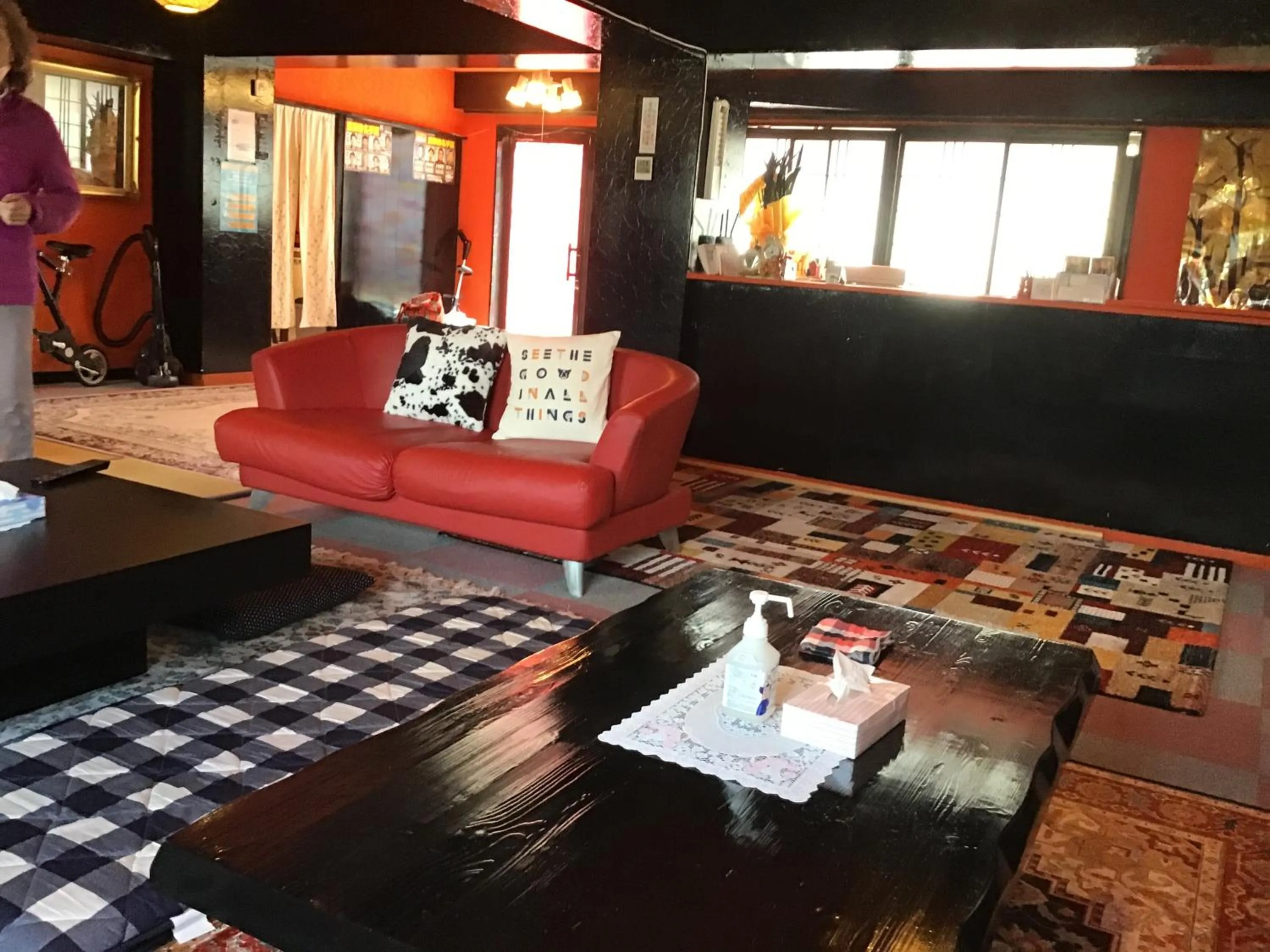 Communal lounge/ TV room in Airport Osaka