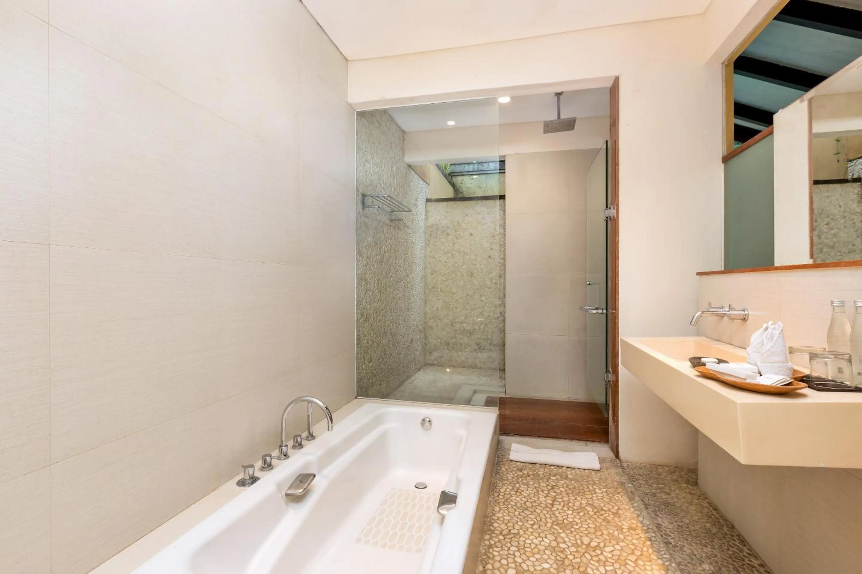 Bathroom in Ubud Green Resort Villas Powered by Archipelago