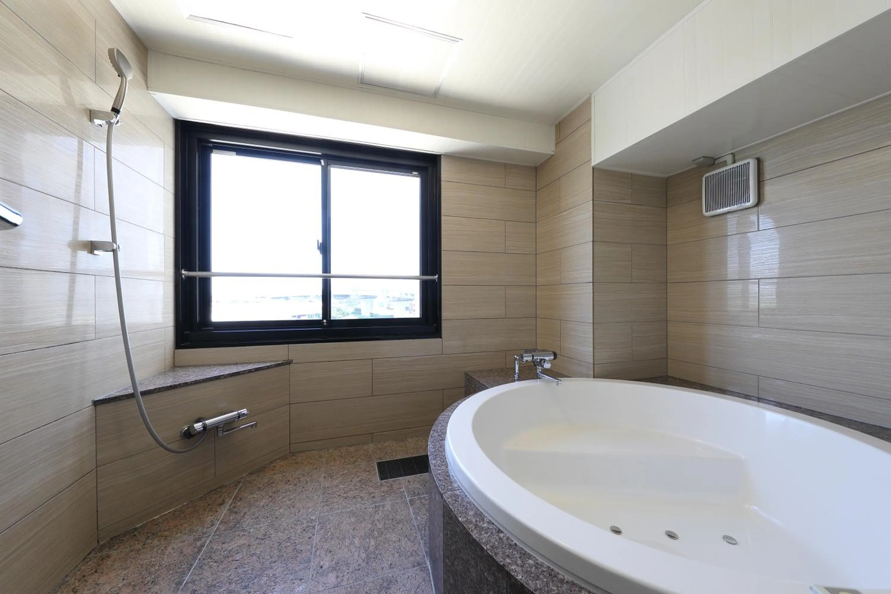 Bath in Hotel Valentine Chiryu