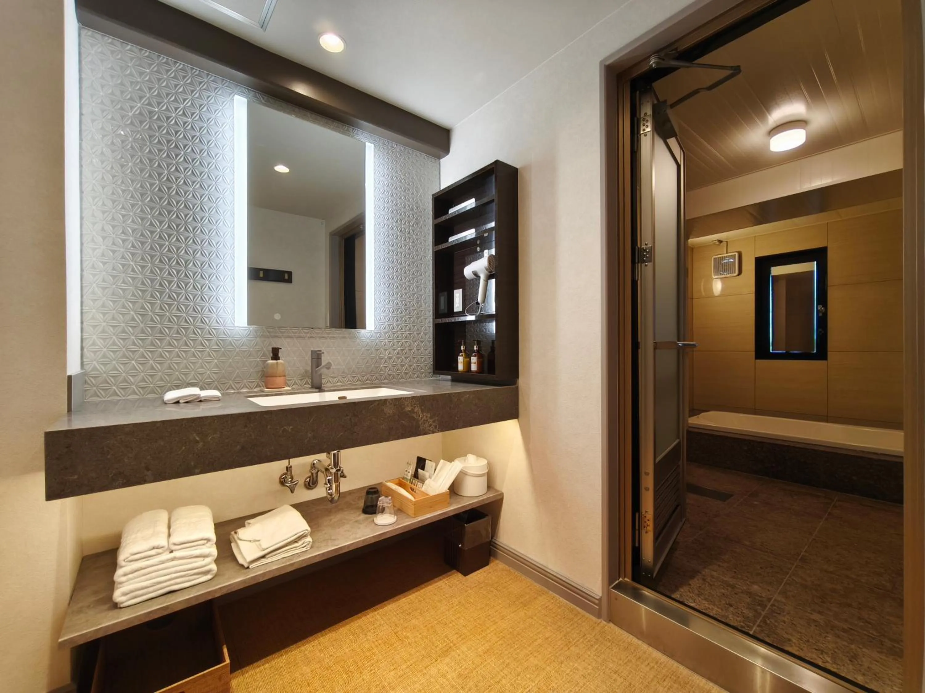 Bathroom in Hotel Valentine Chiryu