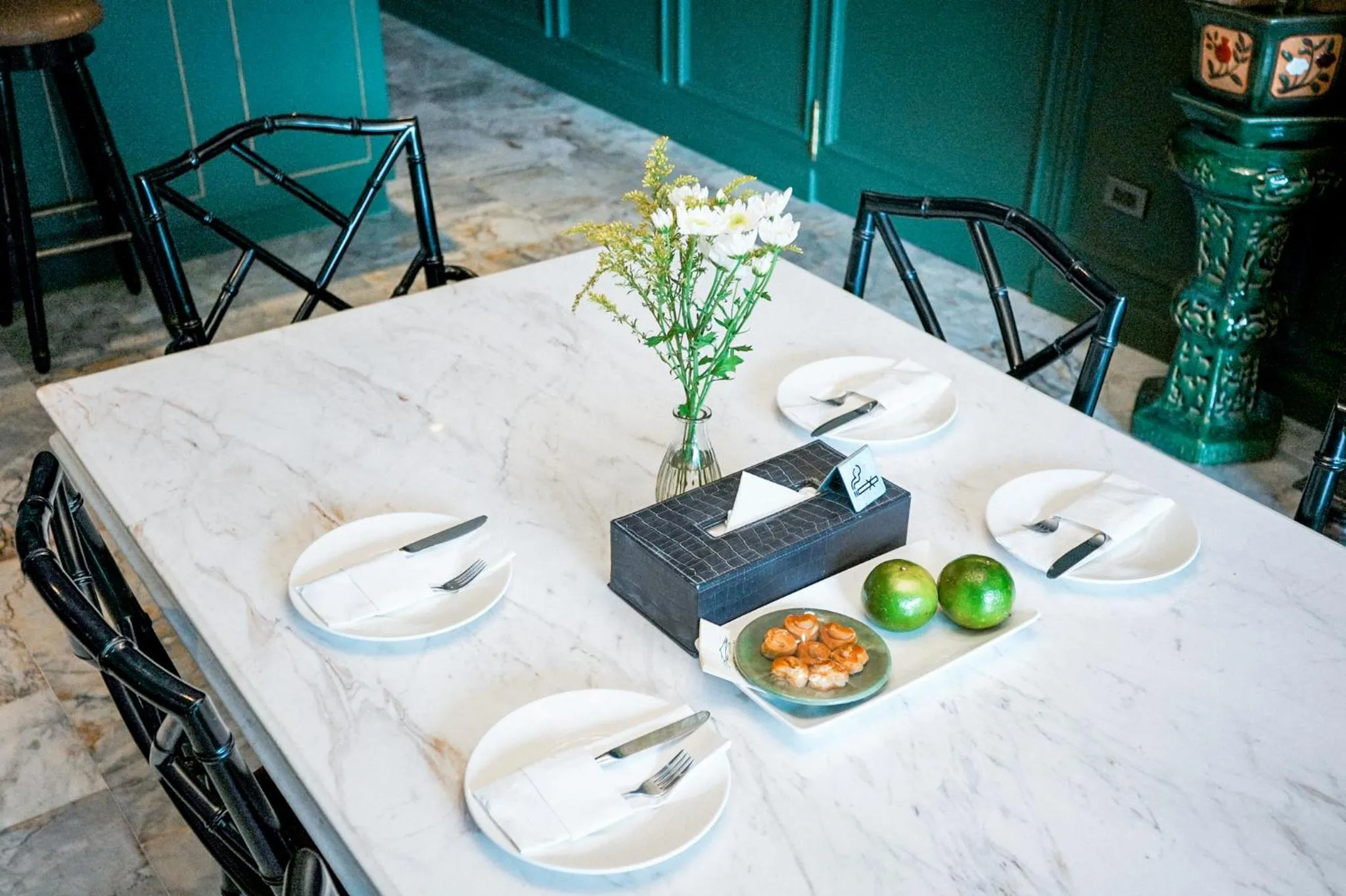 Food and drinks in Chantra Khiri Chalet Chiang Mai