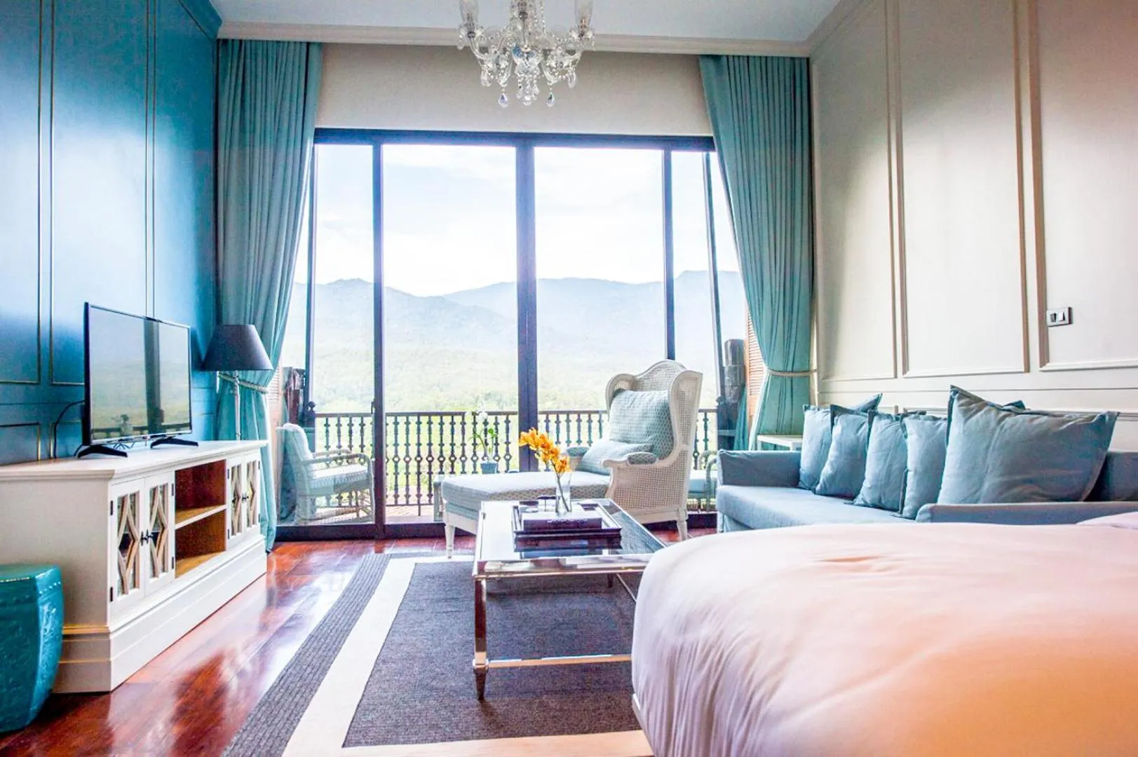 Bed in Chantra Khiri Chalet Chiang Mai