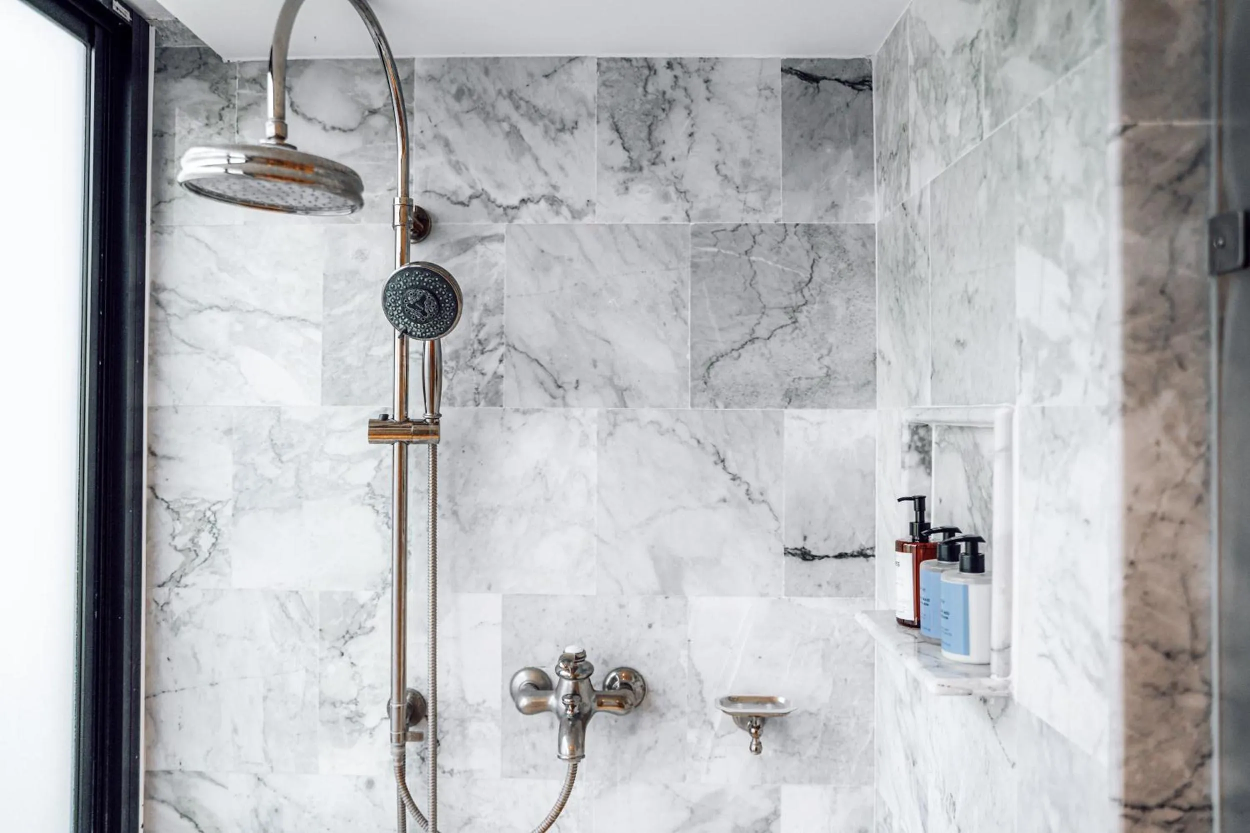 Shower in Chantra Khiri Chalet Chiang Mai