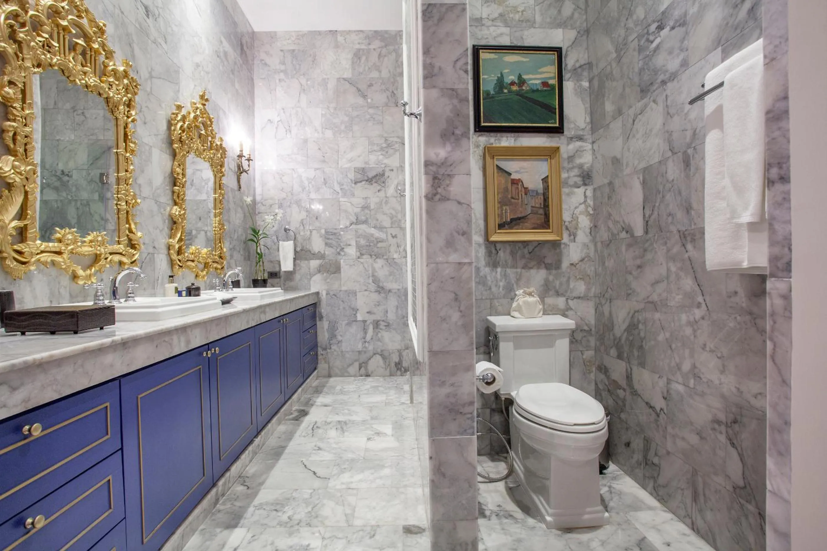 Toilet in Chantra Khiri Chalet Chiang Mai