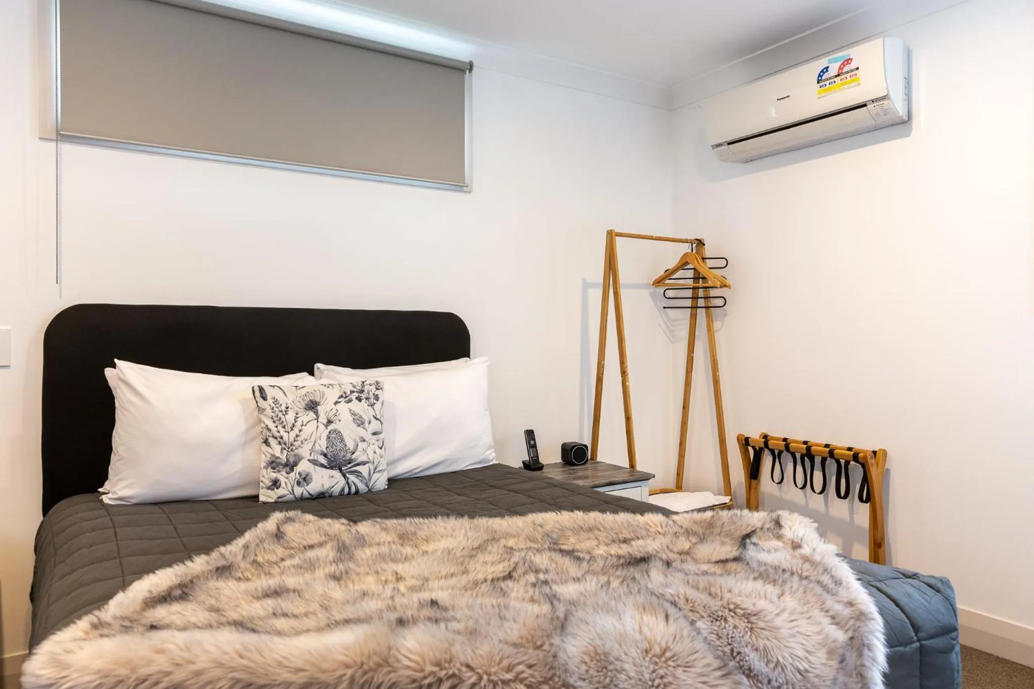 Bed in Talisman Hotel & Restaurant