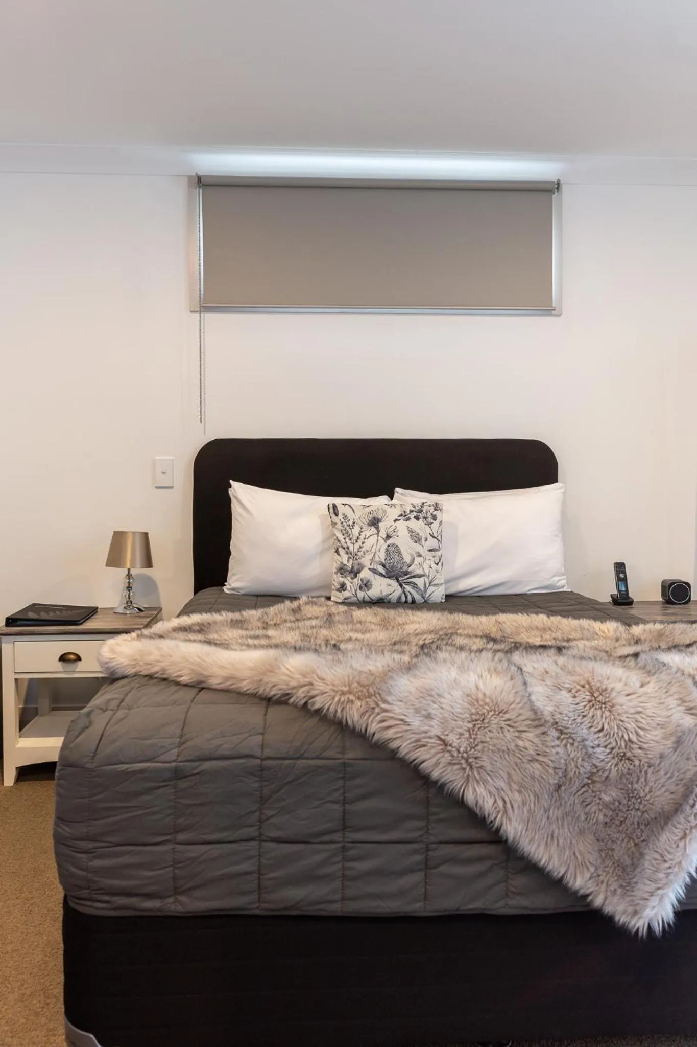 Bed in Talisman Hotel & Restaurant