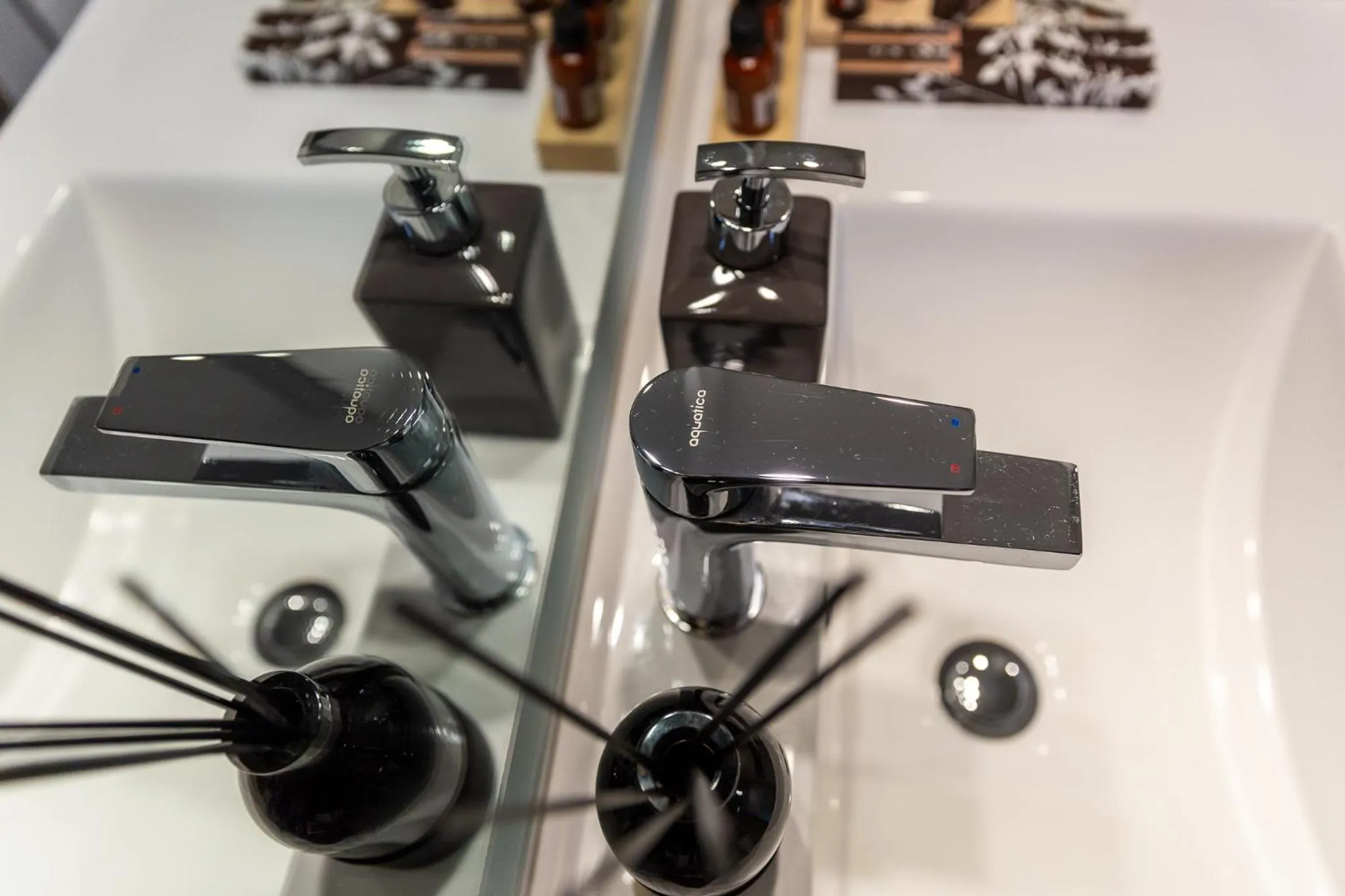 Talisman Hotel & Restaurant