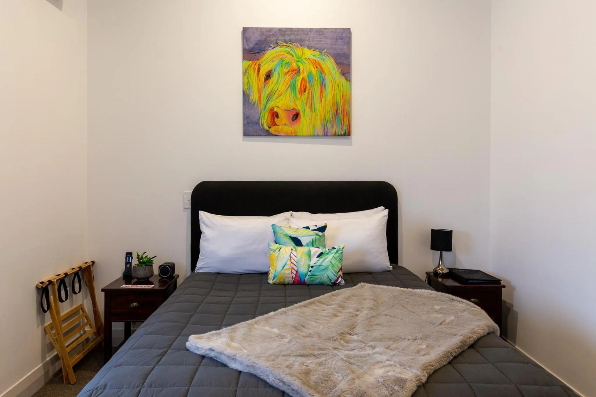 Bed in Talisman Hotel & Restaurant