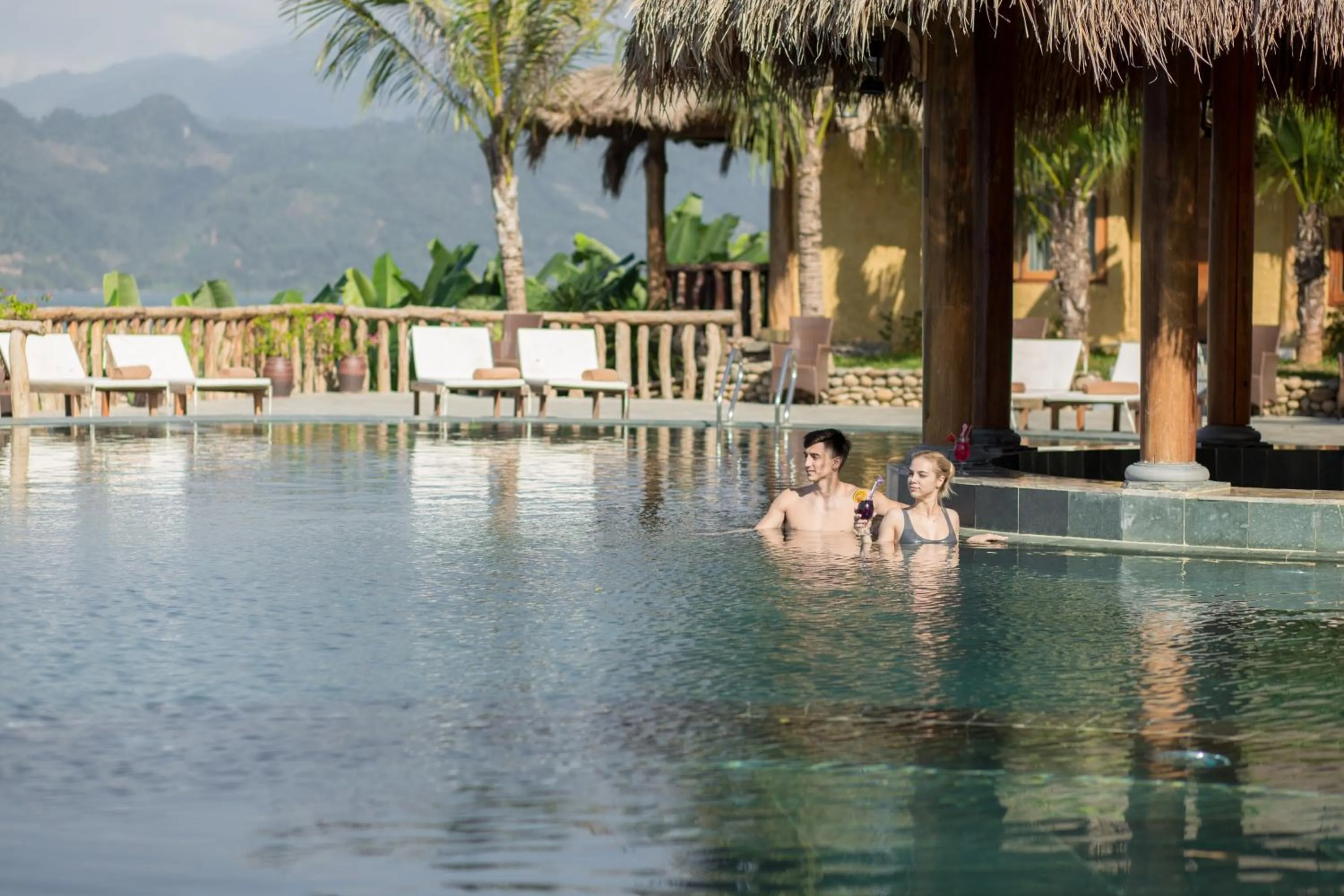 Swimming pool in Mai Chau Hideaway Lake Resort
