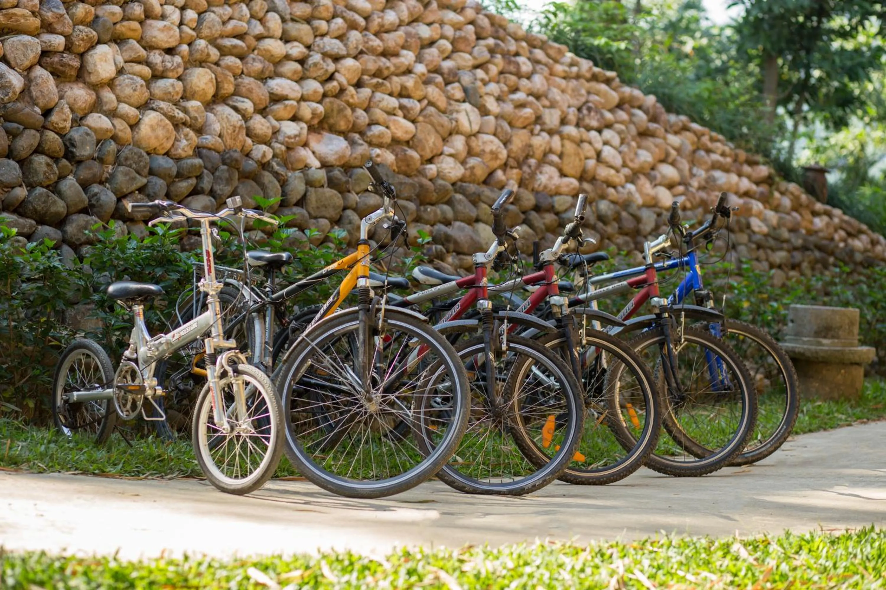 People in Mai Chau Hideaway Lake Resort
