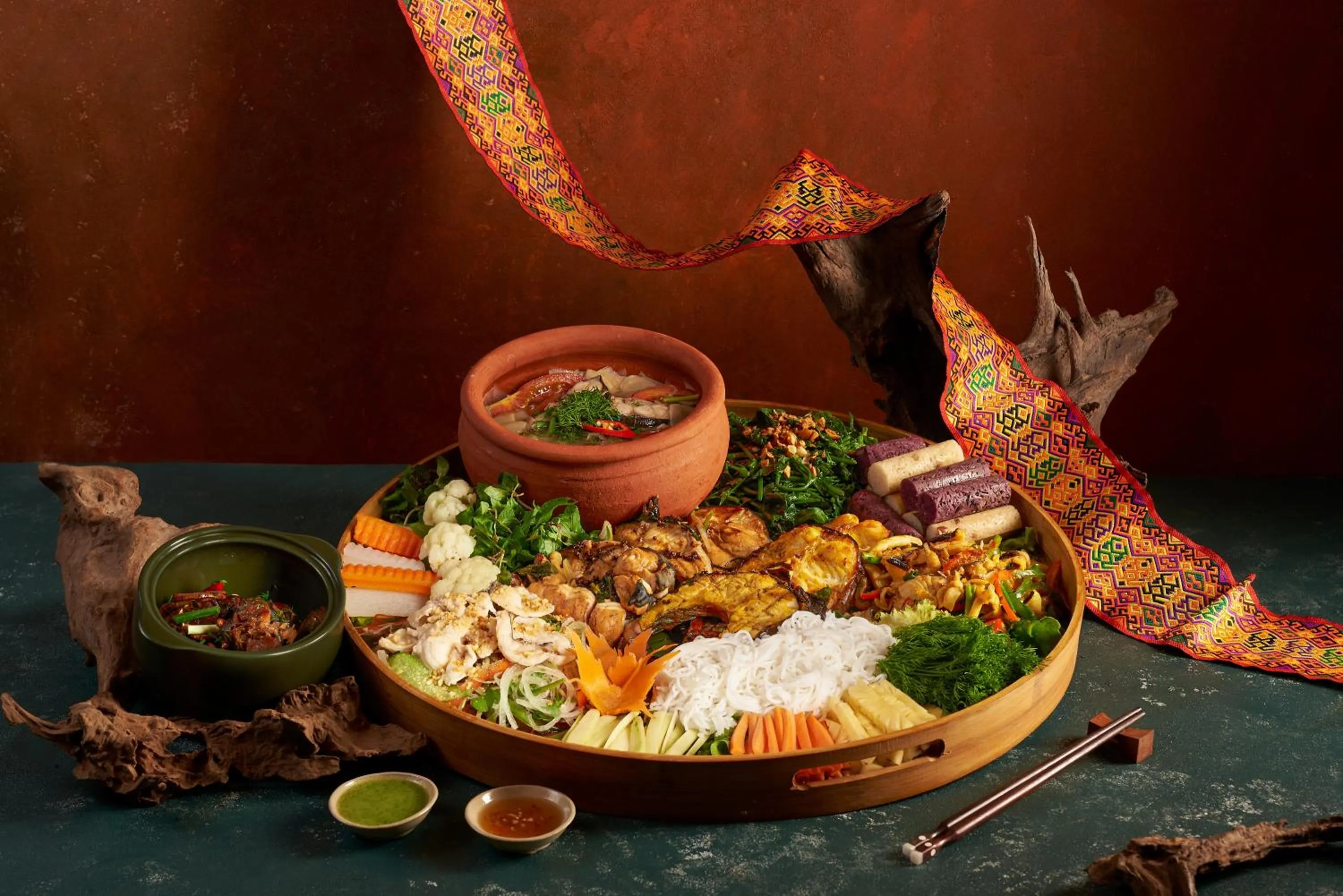 Food and drinks in Mai Chau Hideaway Lake Resort