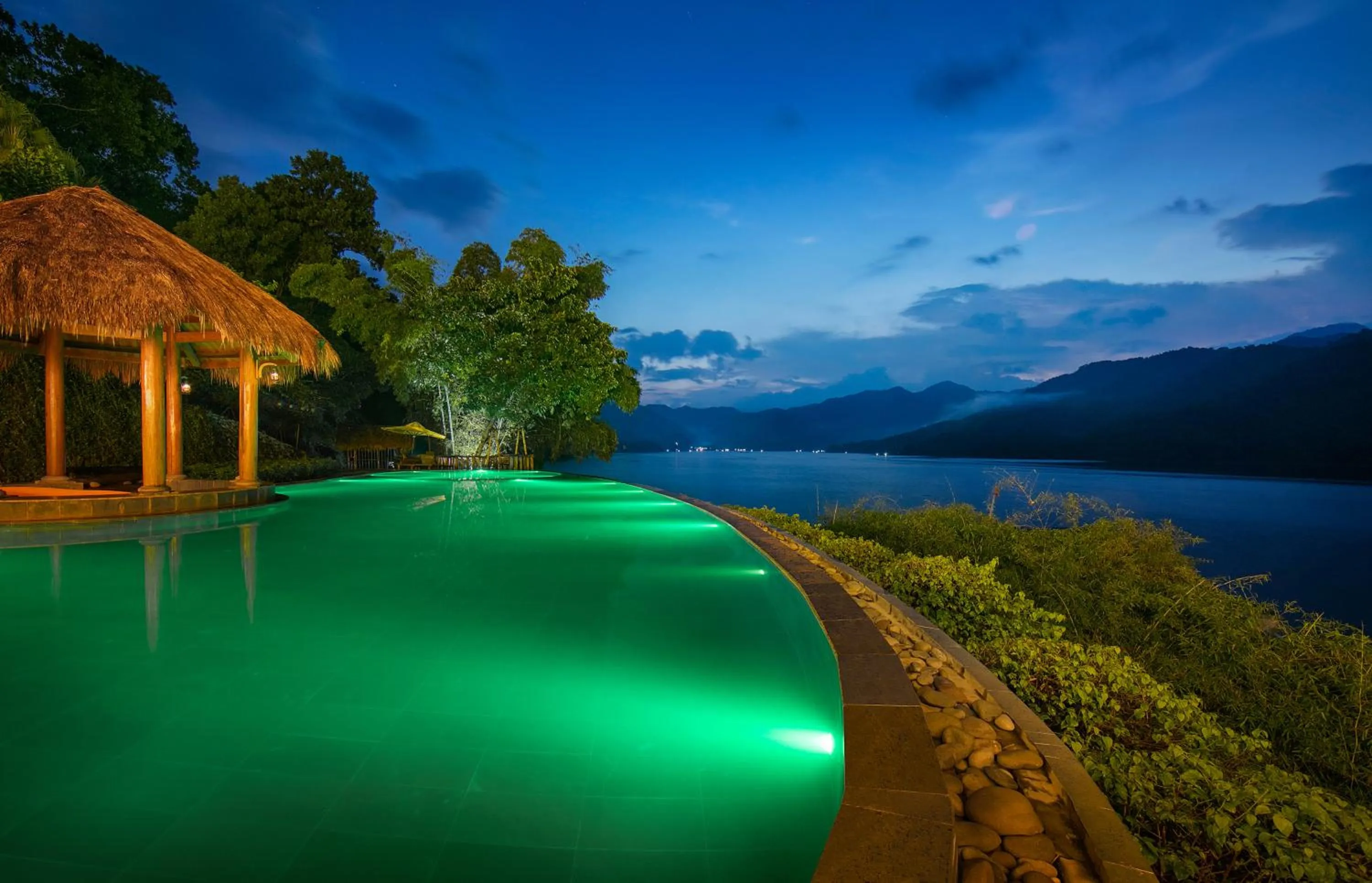 Pool view in Mai Chau Hideaway Lake Resort