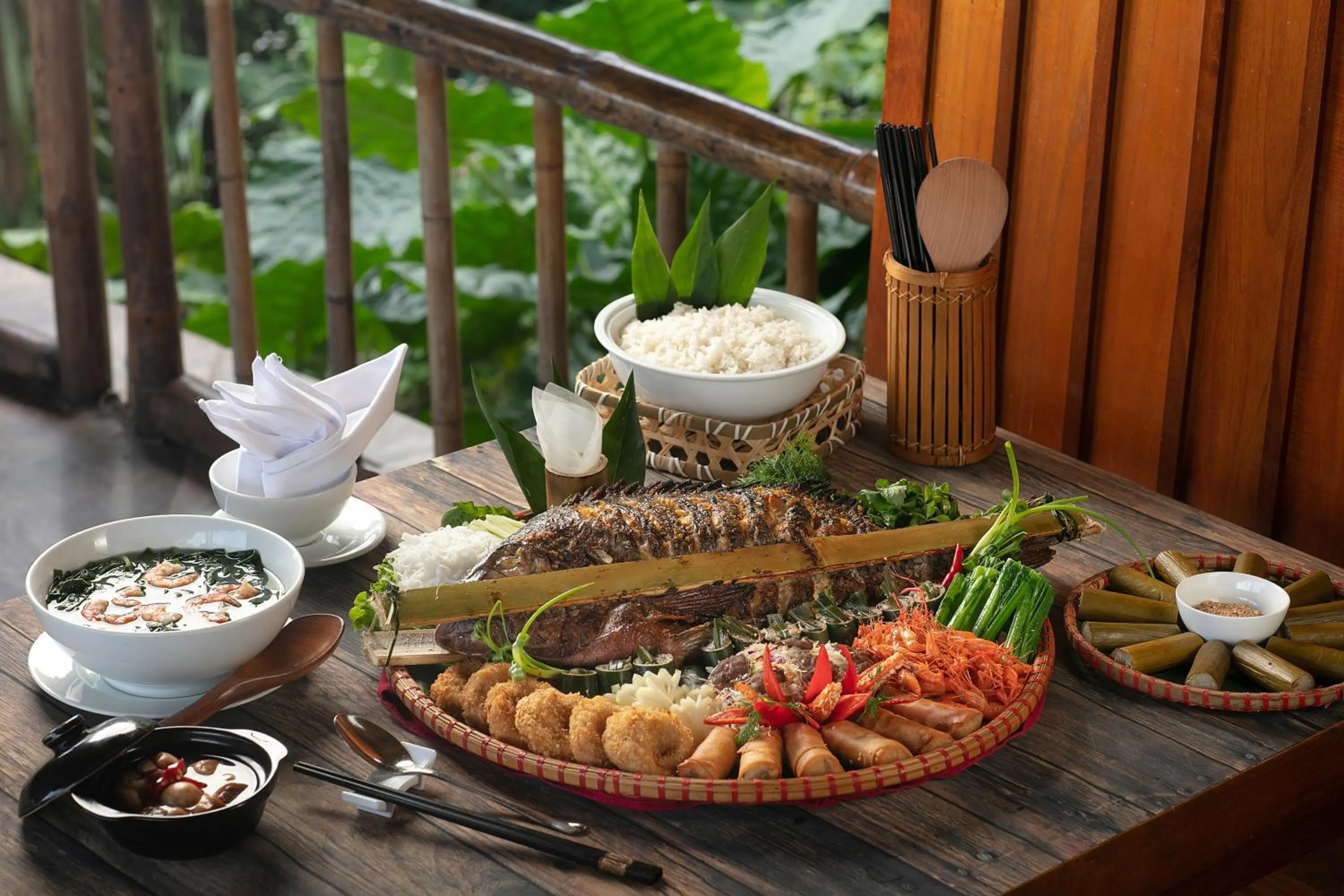 Food and drinks in Mai Chau Hideaway Lake Resort