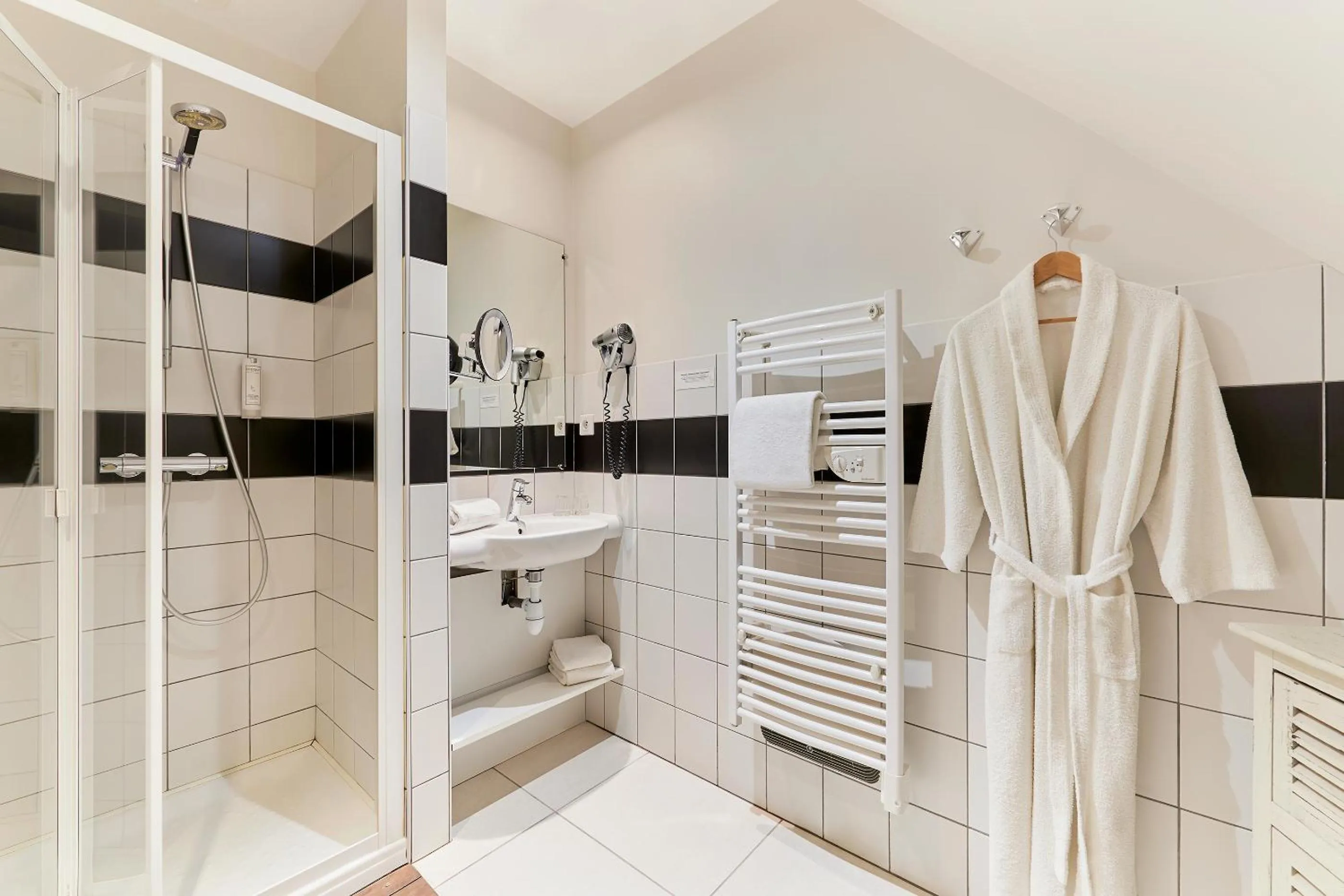 Shower in Hotel Spa Les Saules