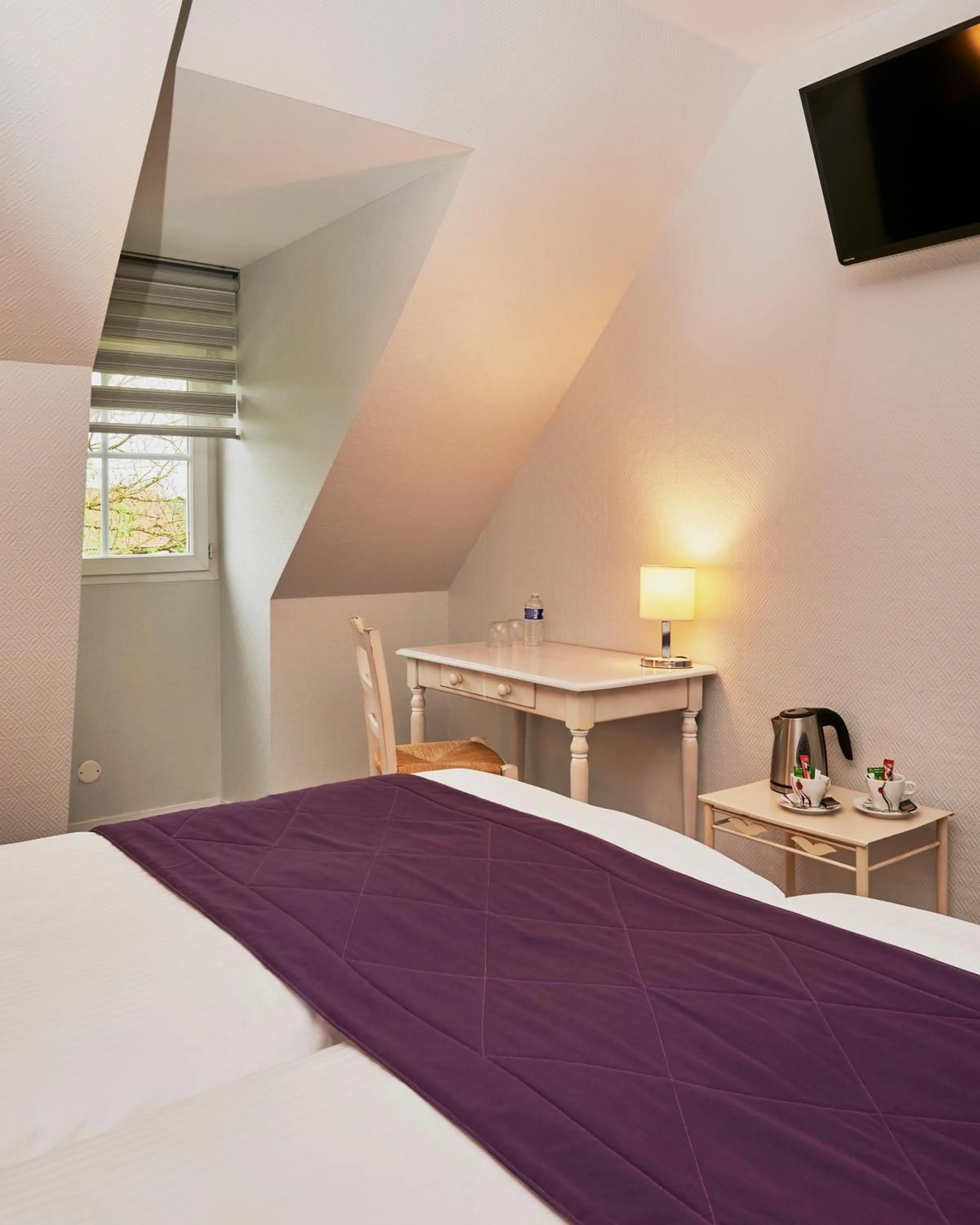 TV and multimedia, Bed in Hotel Spa Les Saules