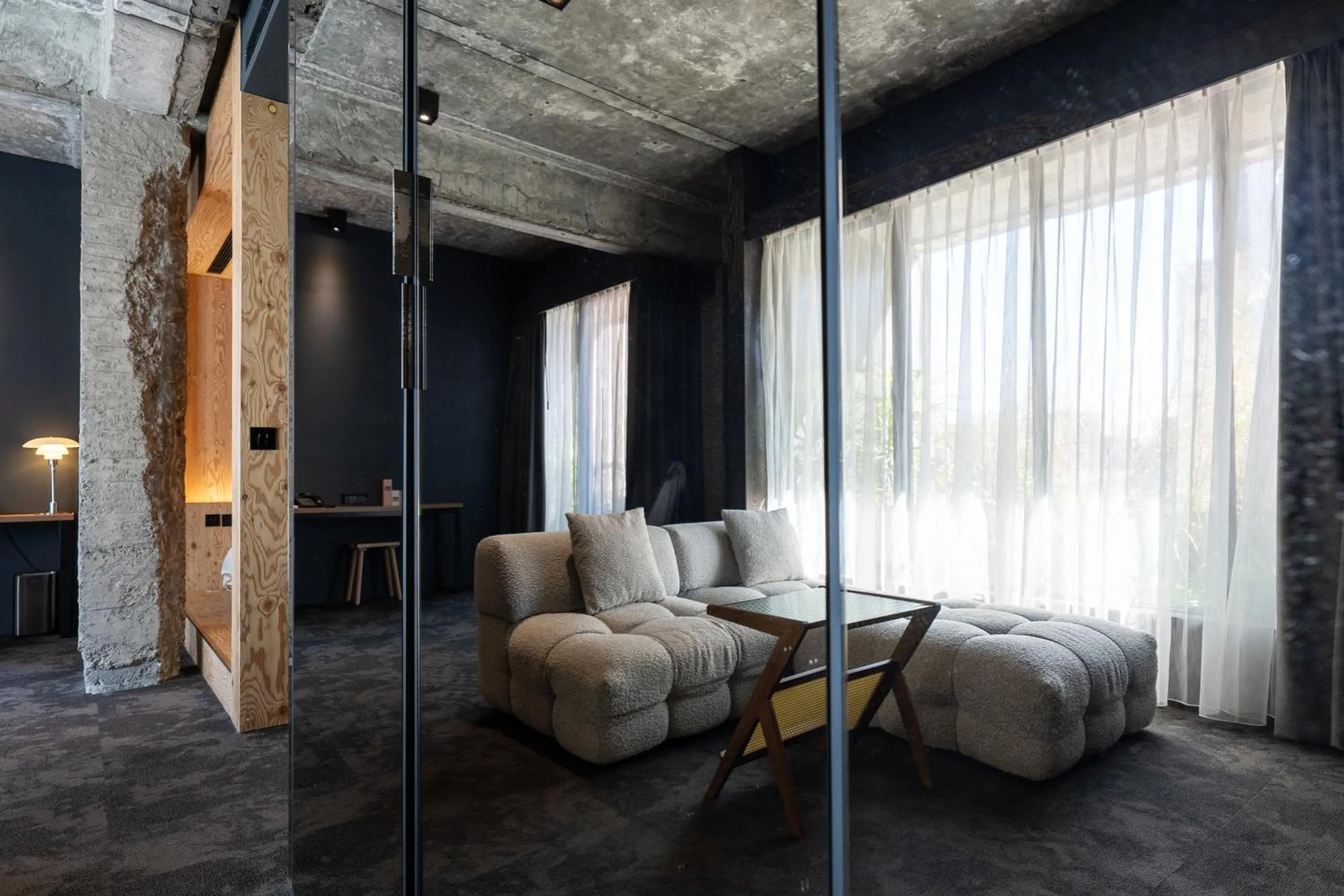 Photo of the whole room in SOF Hotel