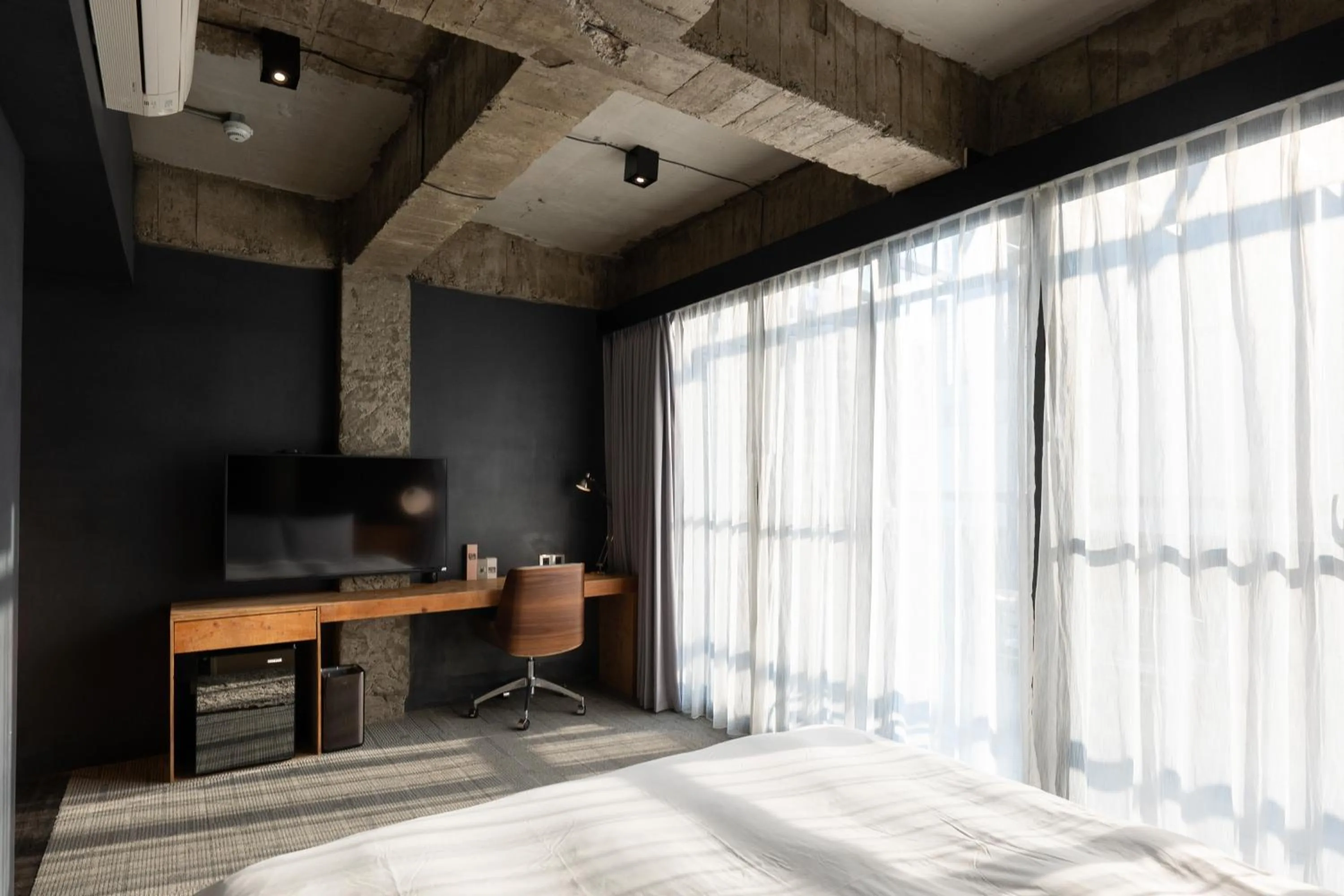 Photo of the whole room in SOF Hotel