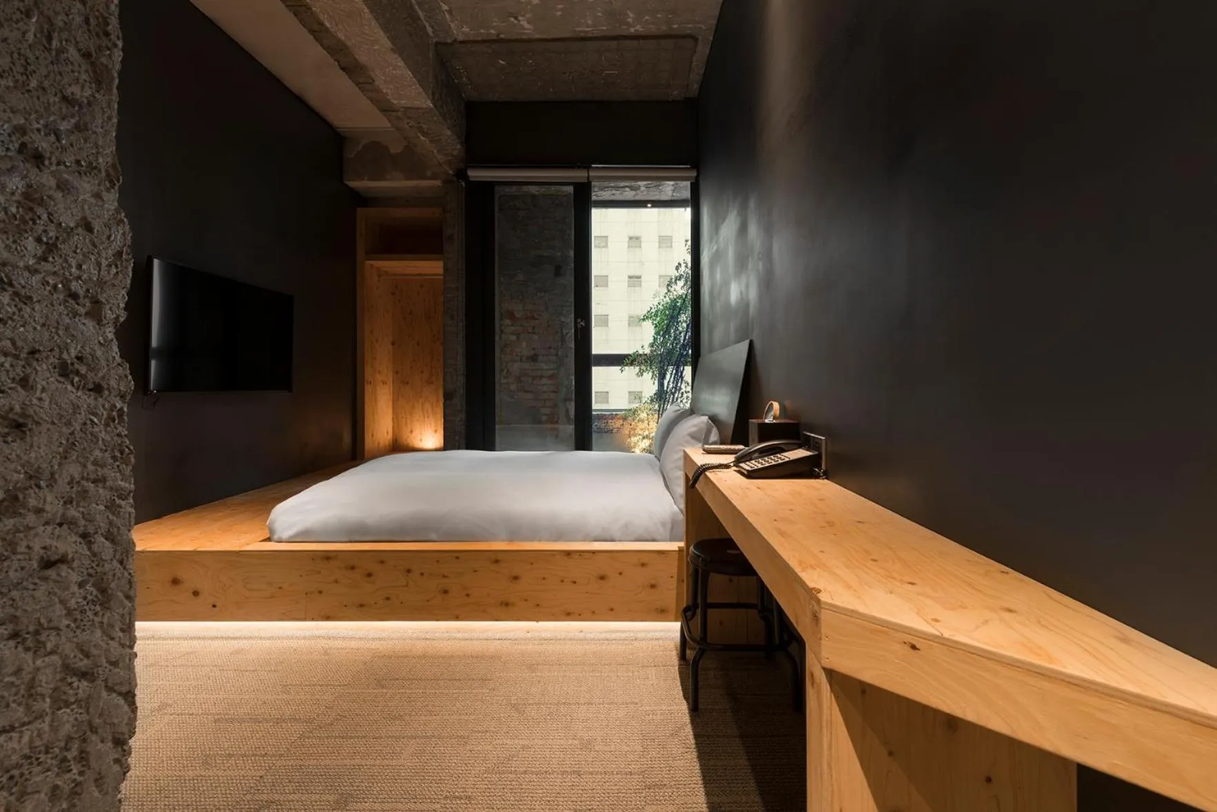 Photo of the whole room, Bed in SOF Hotel