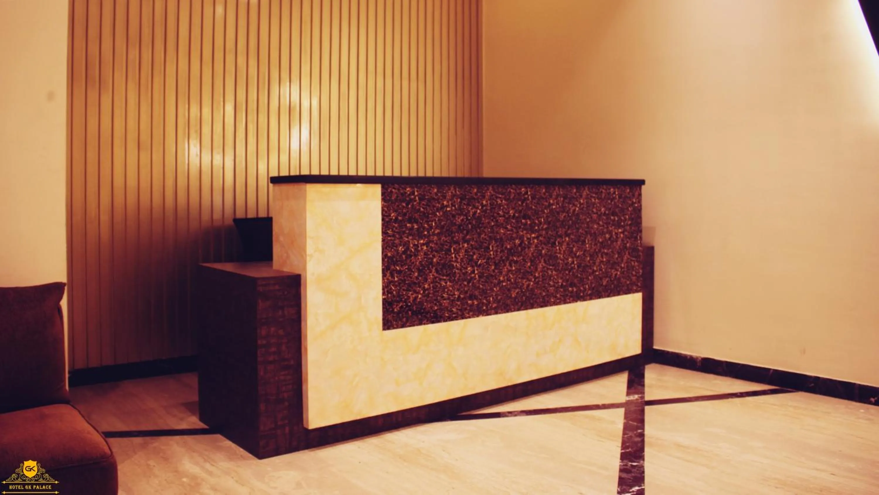 GK PALACE Pure VEG Hotel