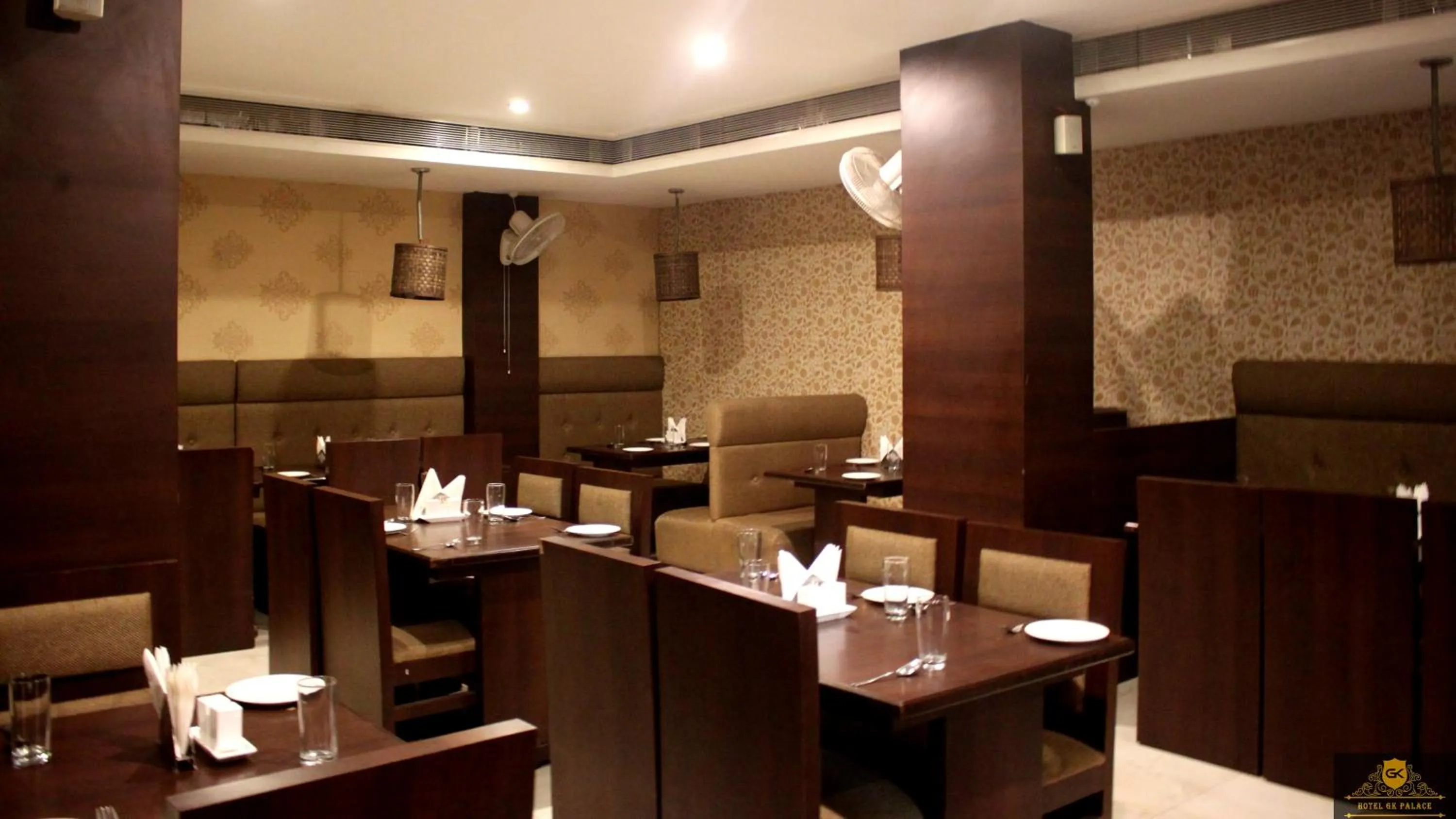 GK PALACE Pure VEG Hotel