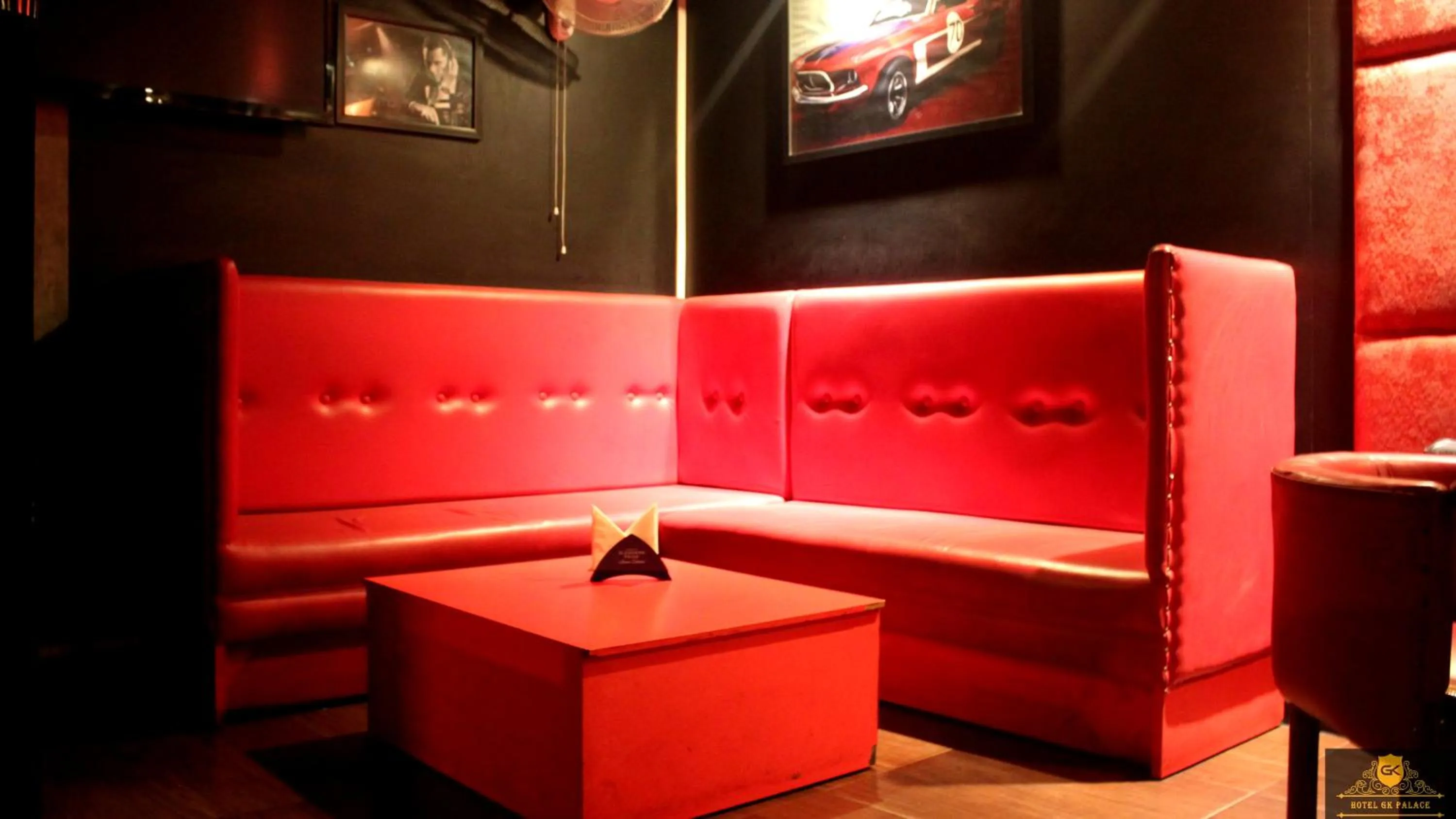 Lounge or bar in GK PALACE Pure VEG Hotel