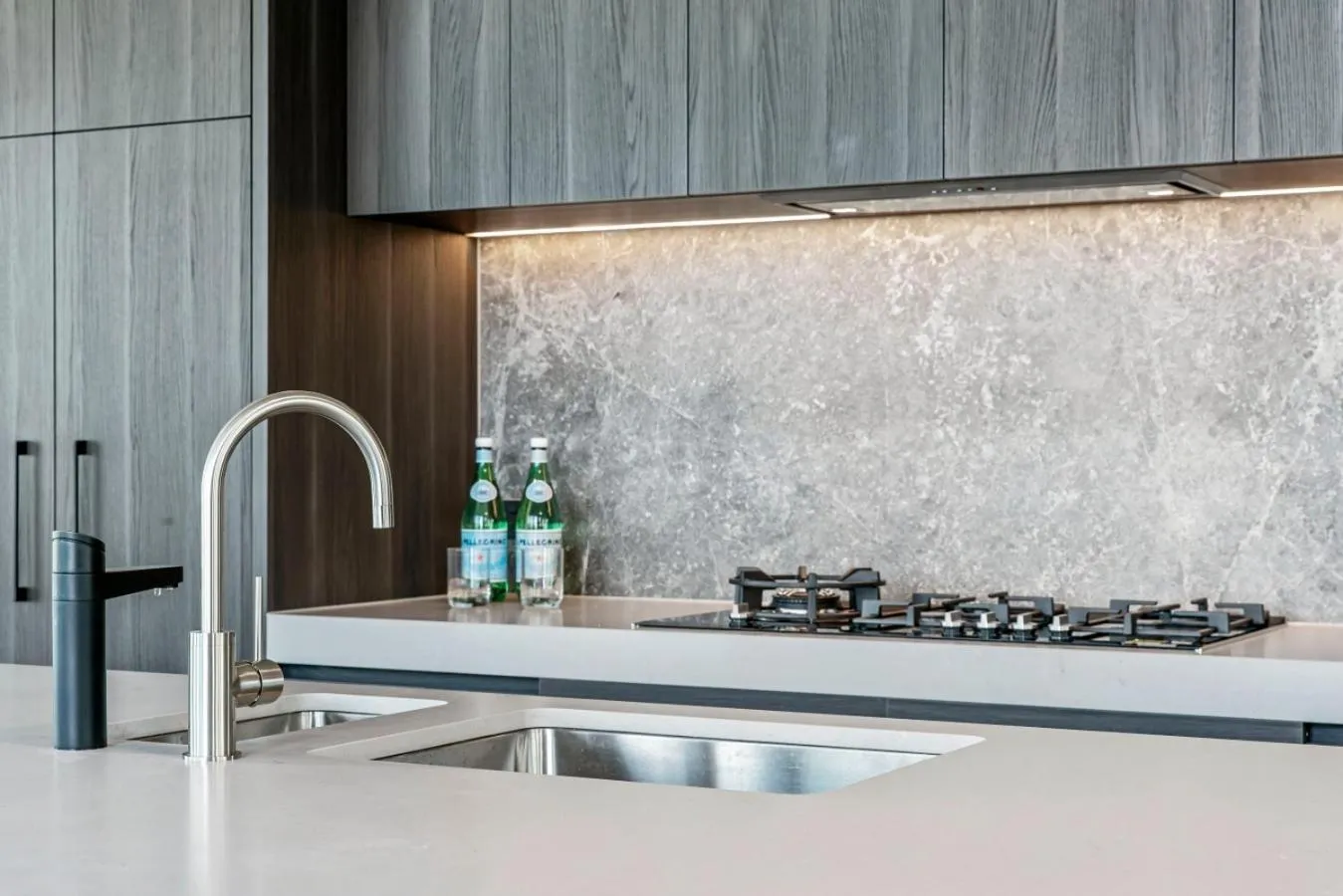 Kitchen or kitchenette in Melbourne City Apartments - Teri