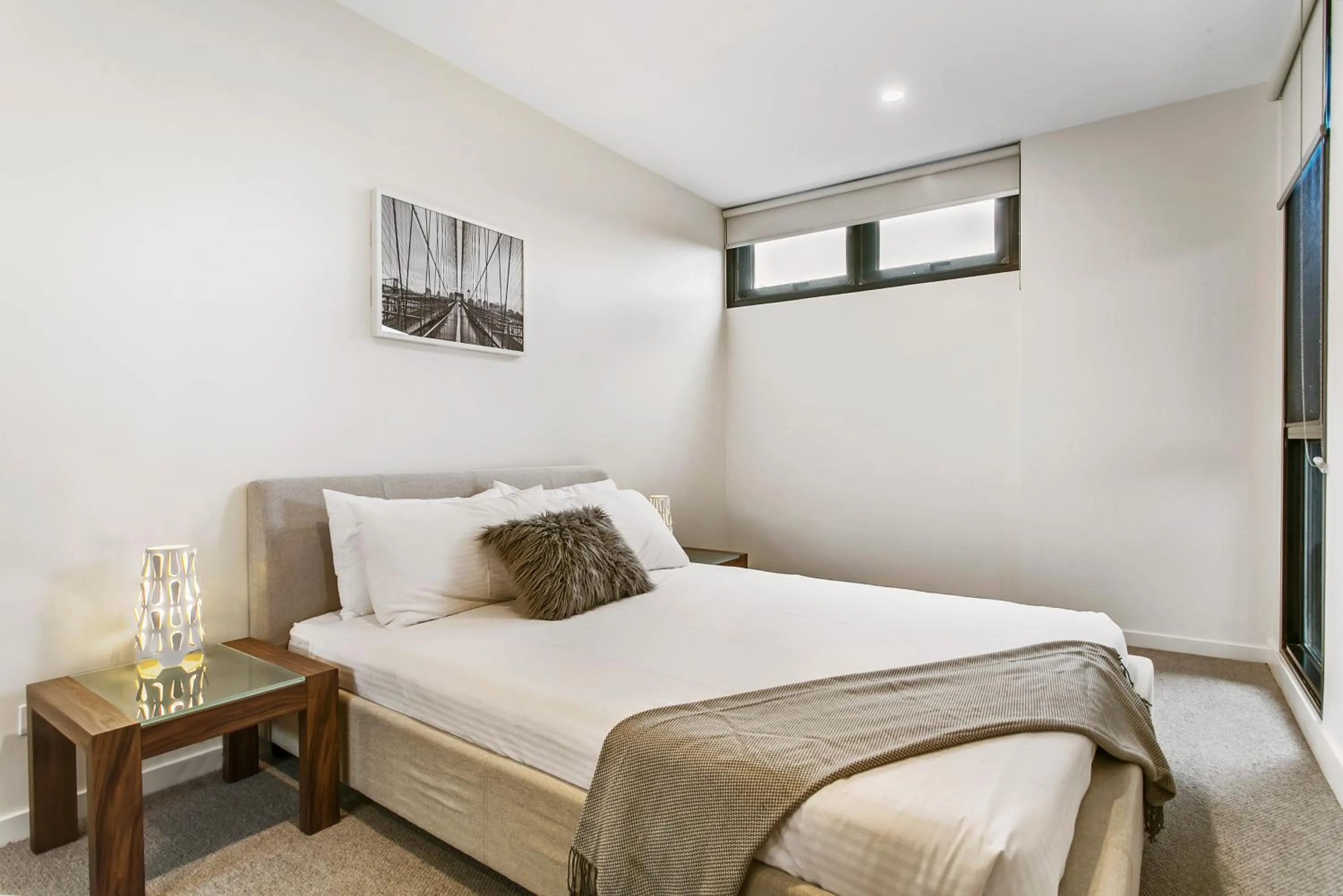 Bedroom, Bed in Melbourne City Apartments - Teri