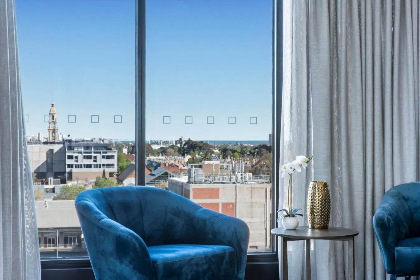 Living room in Melbourne City Apartments - Teri