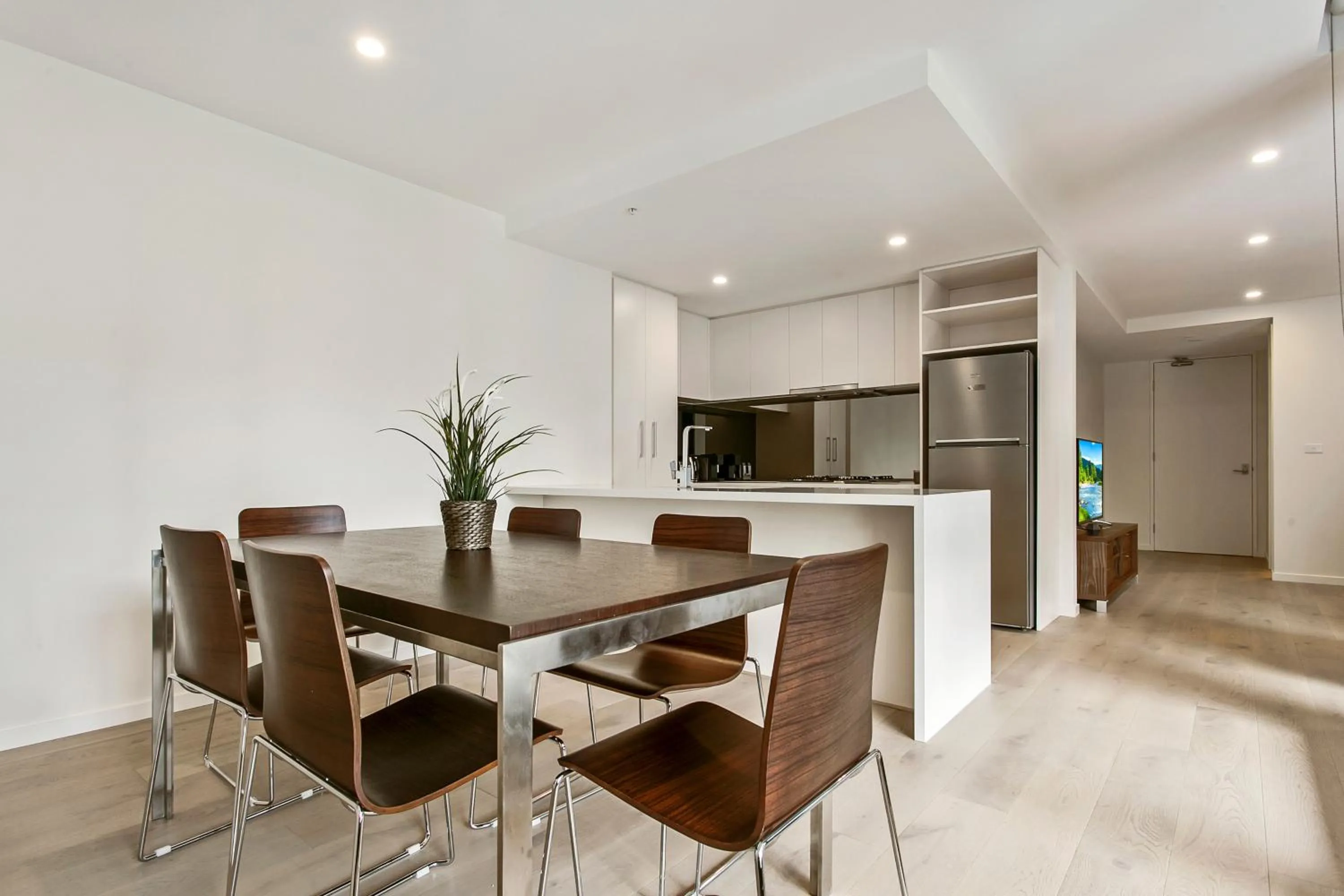 Kitchen or kitchenette in Melbourne City Apartments - Teri