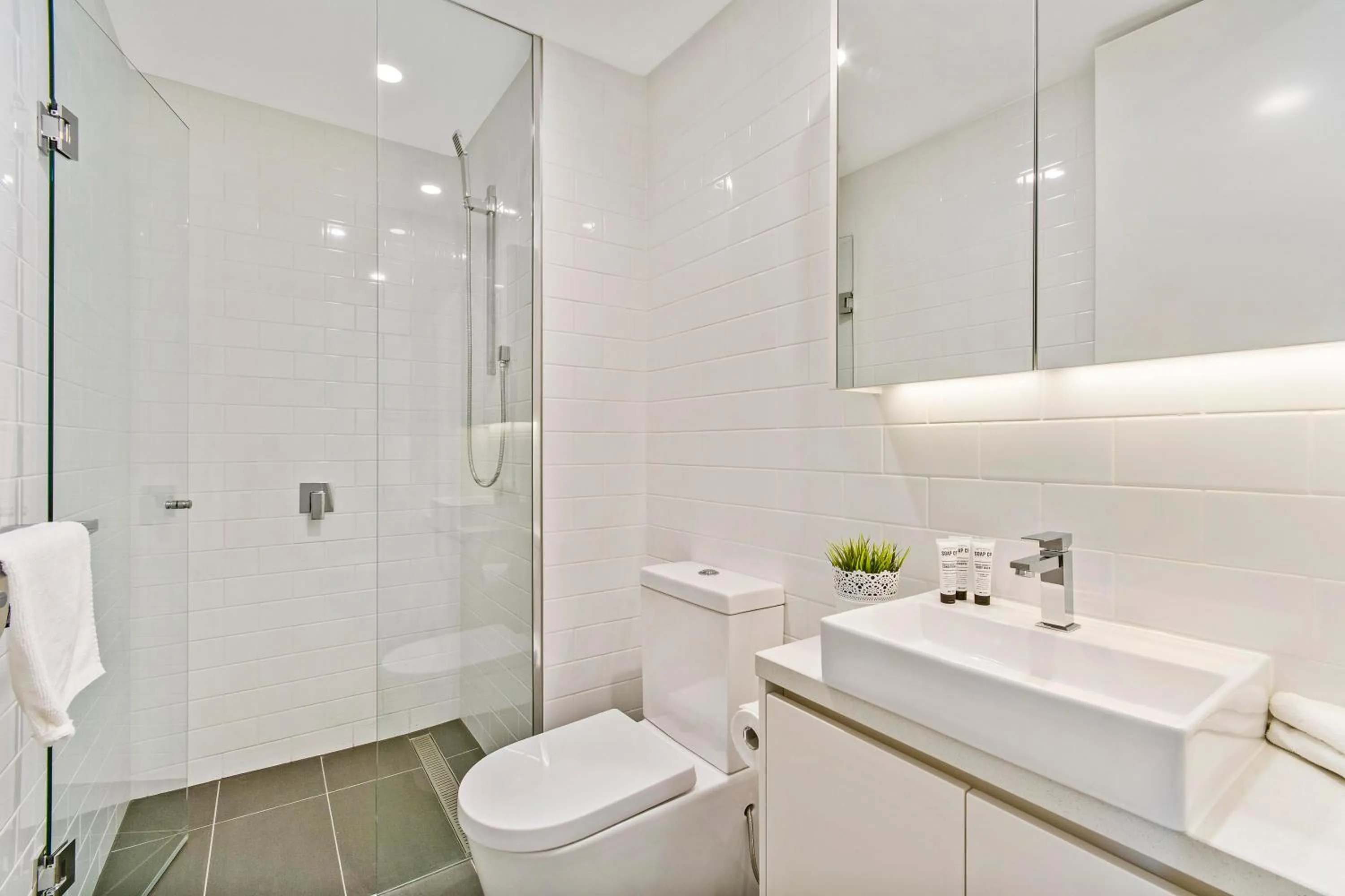 Bathroom in Melbourne City Apartments - Teri