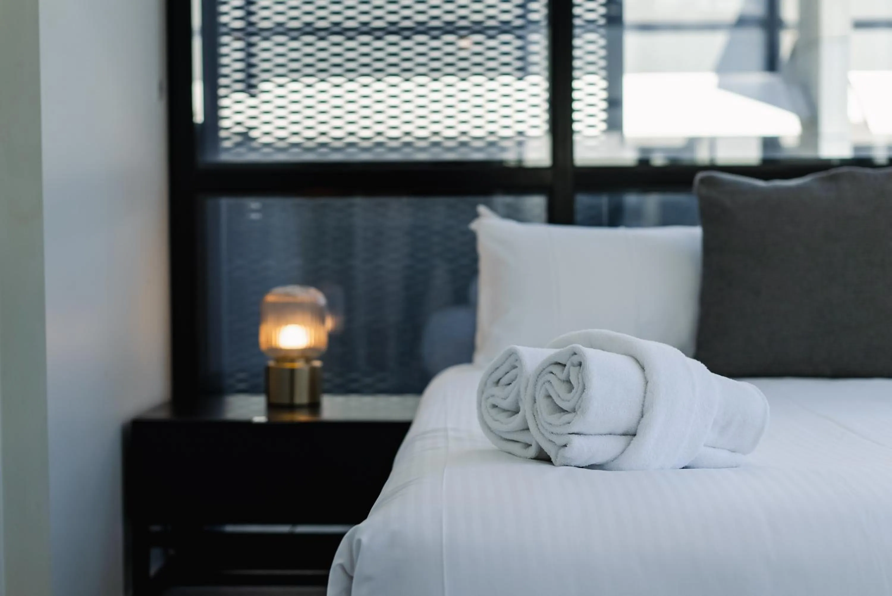 Bed in Melbourne City Apartments - Teri