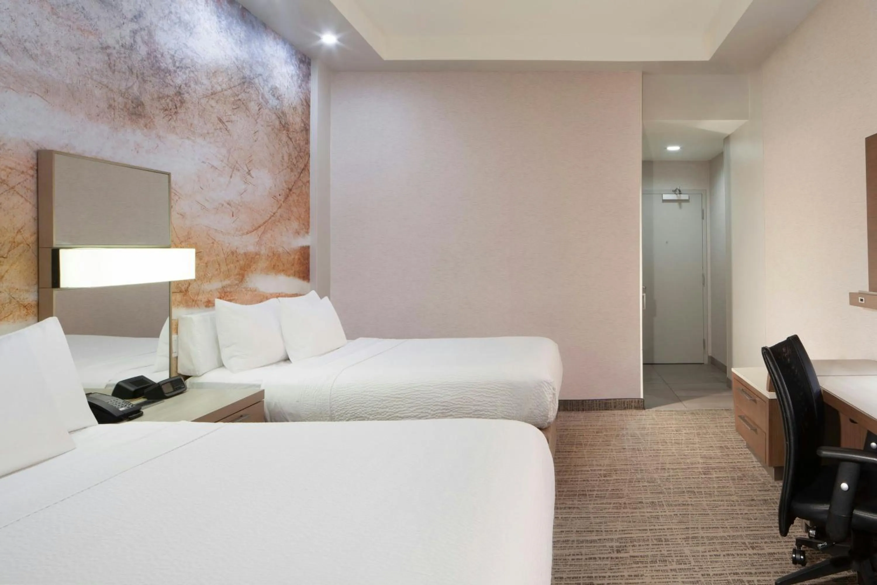 Photo of the whole room, Bed in Courtyard By Marriott El Paso Downtown/Convention Center