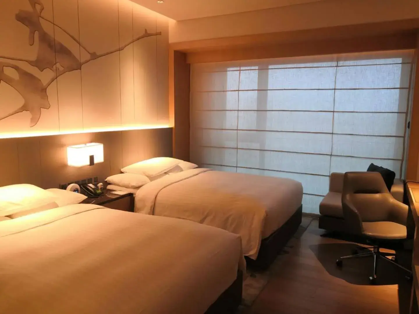 Deluxe Twin Room in Courtyard by Marriott Shanghai Hongqiao Deluxe Twin Room in Courtyard by Marriott Shanghai Hongqiao