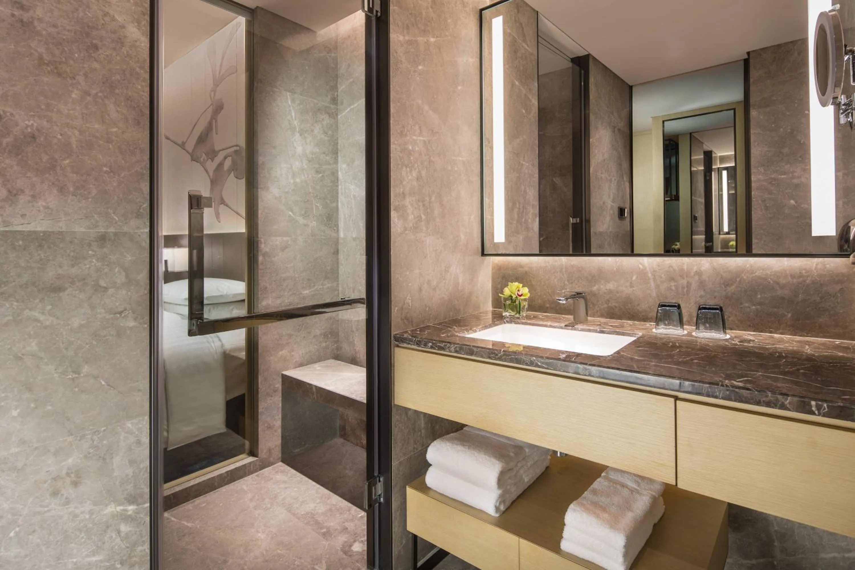Bathroom in Courtyard by Marriott Shanghai Hongqiao