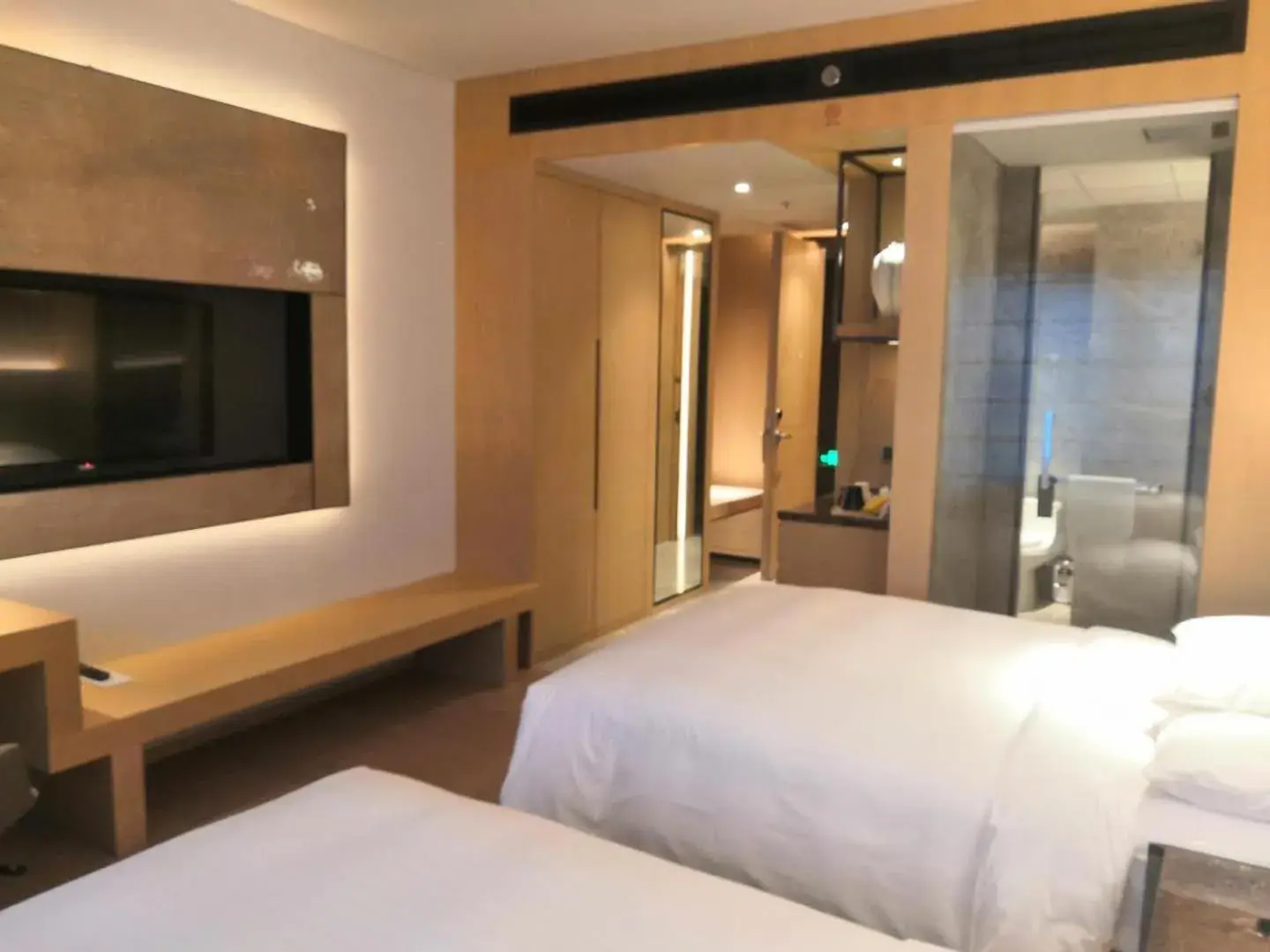 Premier Twin Room in Courtyard by Marriott Shanghai Hongqiao Premier Twin Room in Courtyard by Marriott Shanghai Hongqiao