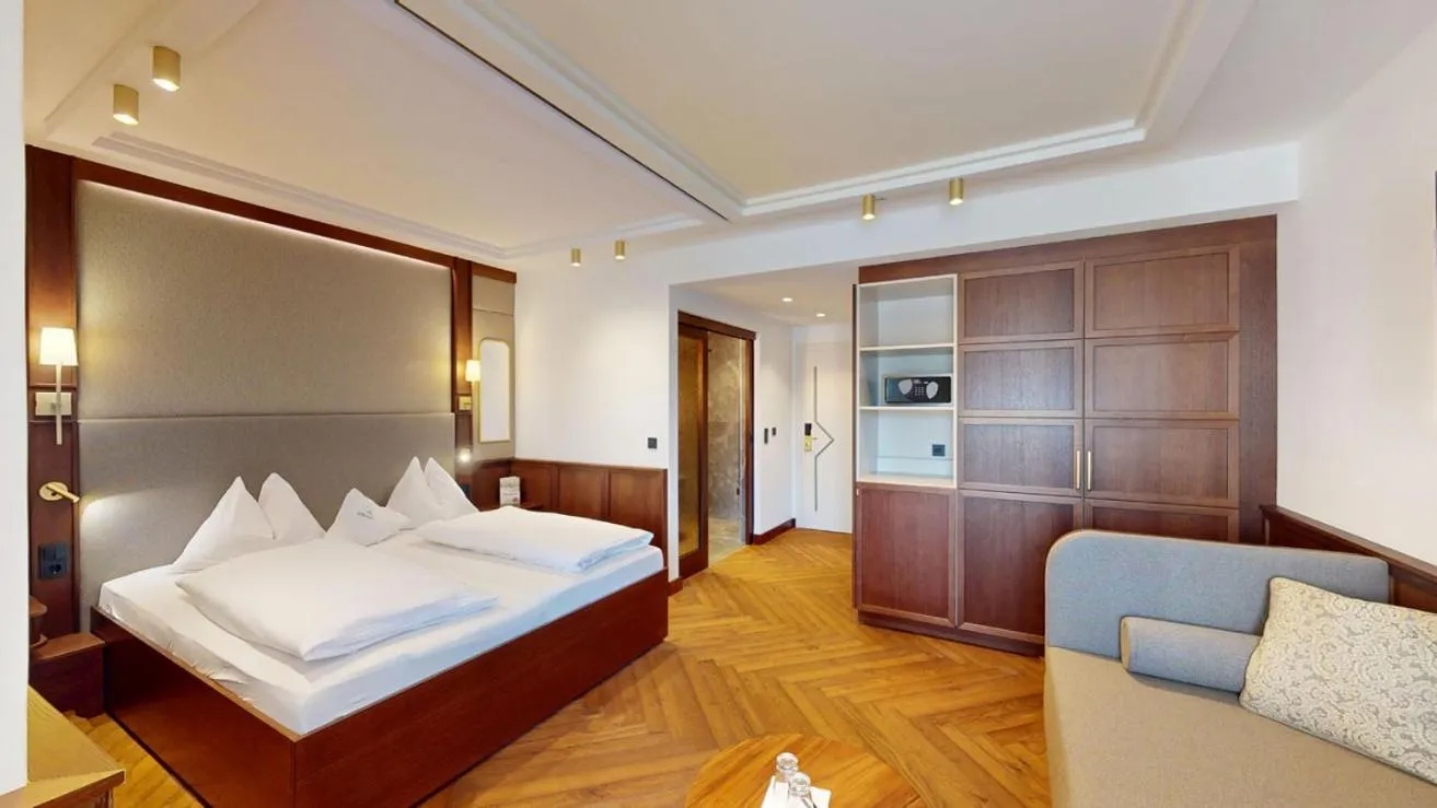 Bed in Hotel Alexanderhof