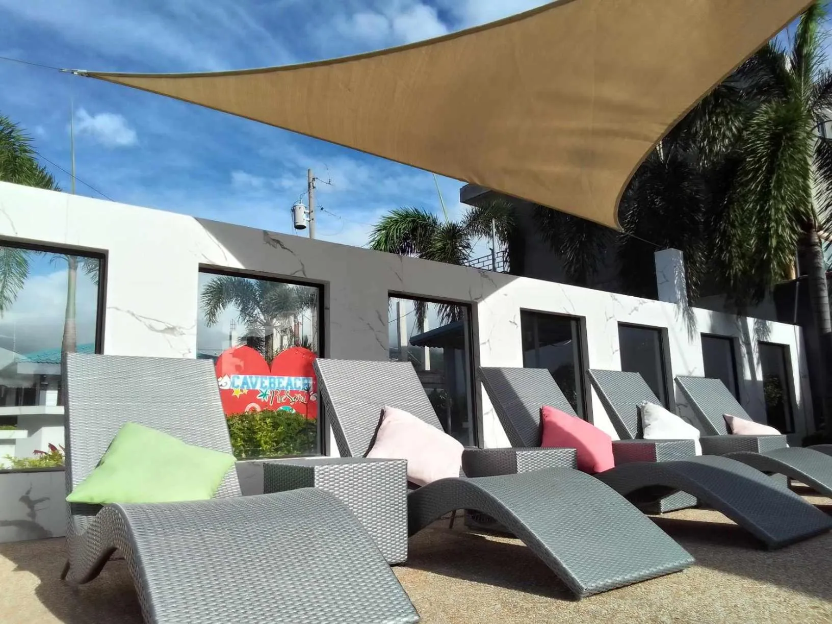 Swimming pool in Cave Beach Resort - Boutique Accomodation