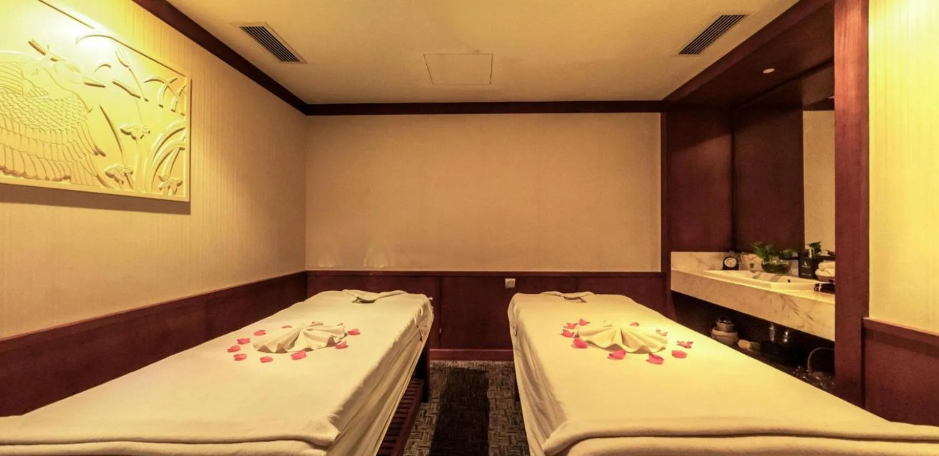 Massage in Boton Blue Hotel & Spa