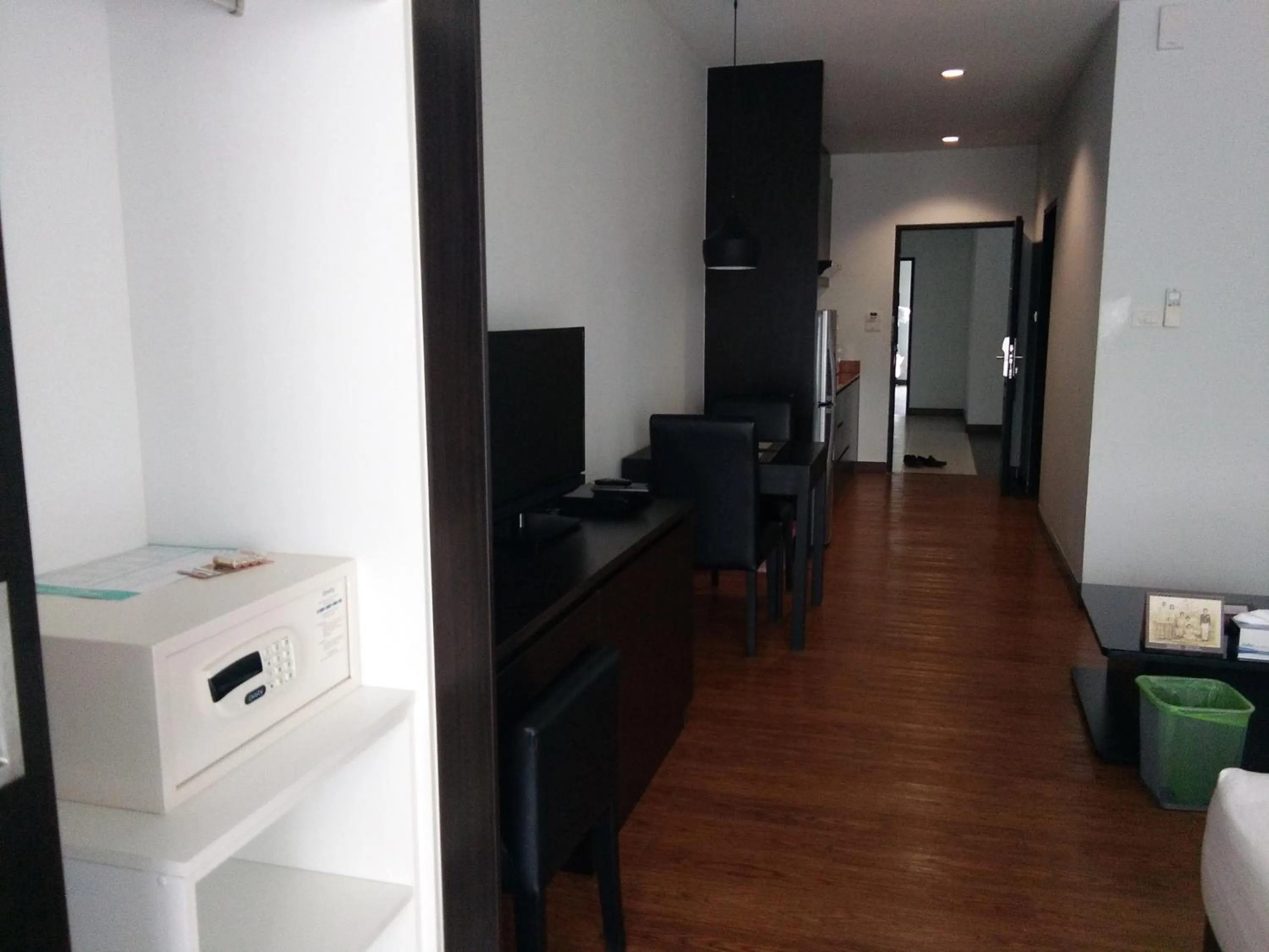 TV and multimedia in The Park 304 Executive Serviced Apartment